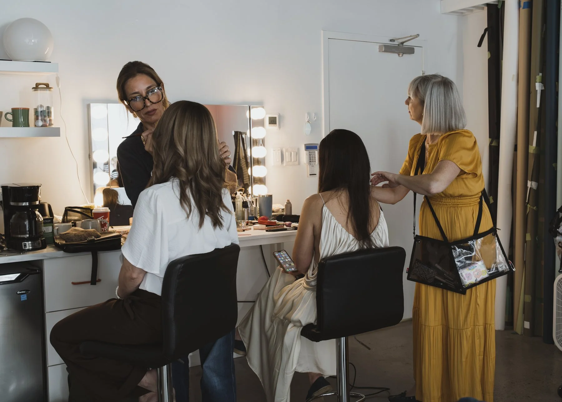 BehindTheScenes_TillyNelsonPhotographer_OnSet445.jpg
