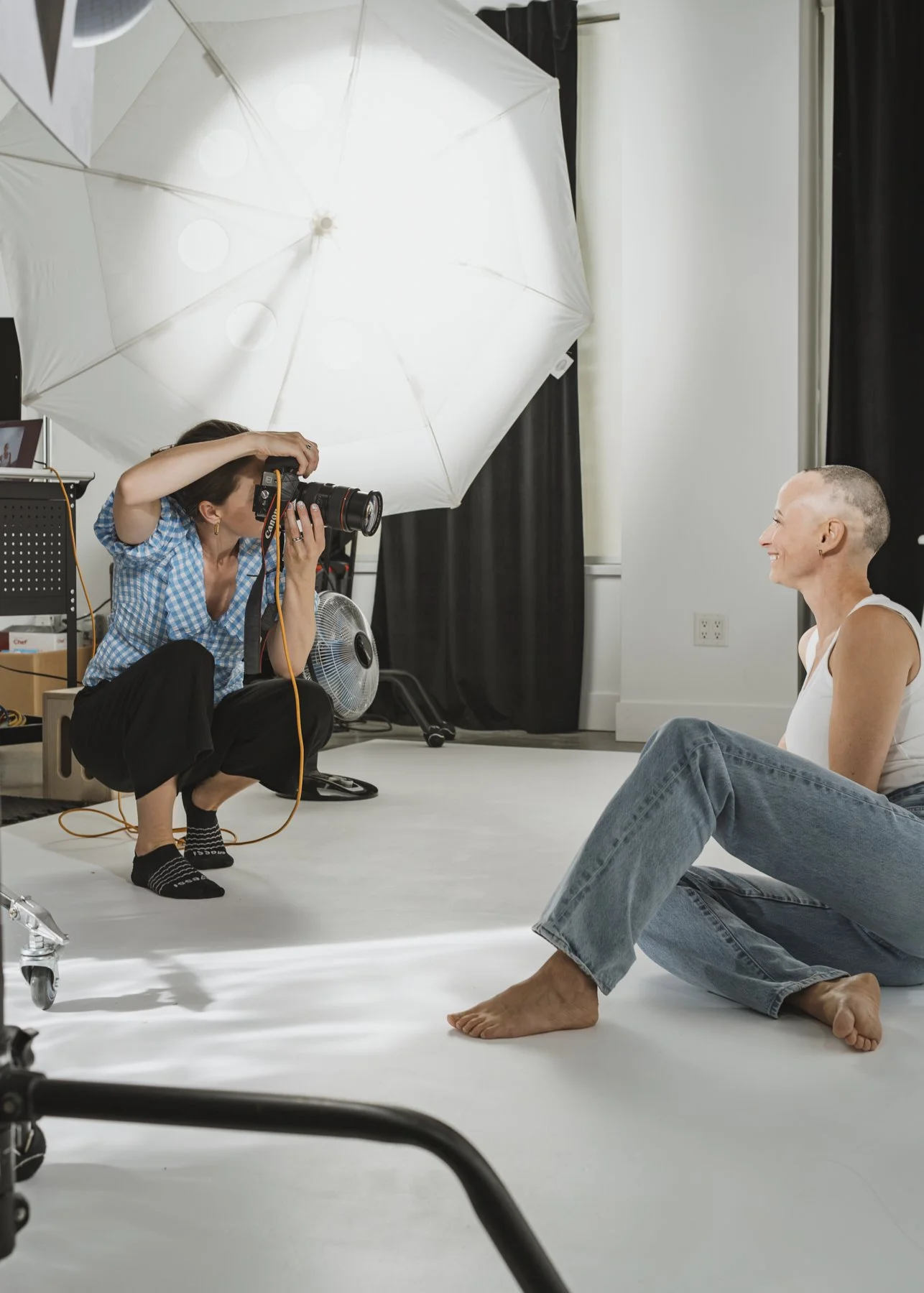 BehindTheScenes_TillyNelsonPhotographer_OnSet436.jpg