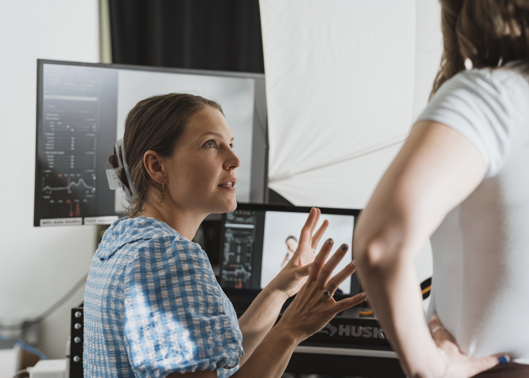 BehindTheScenes_TillyNelsonPhotographer_OnSet865.jpg