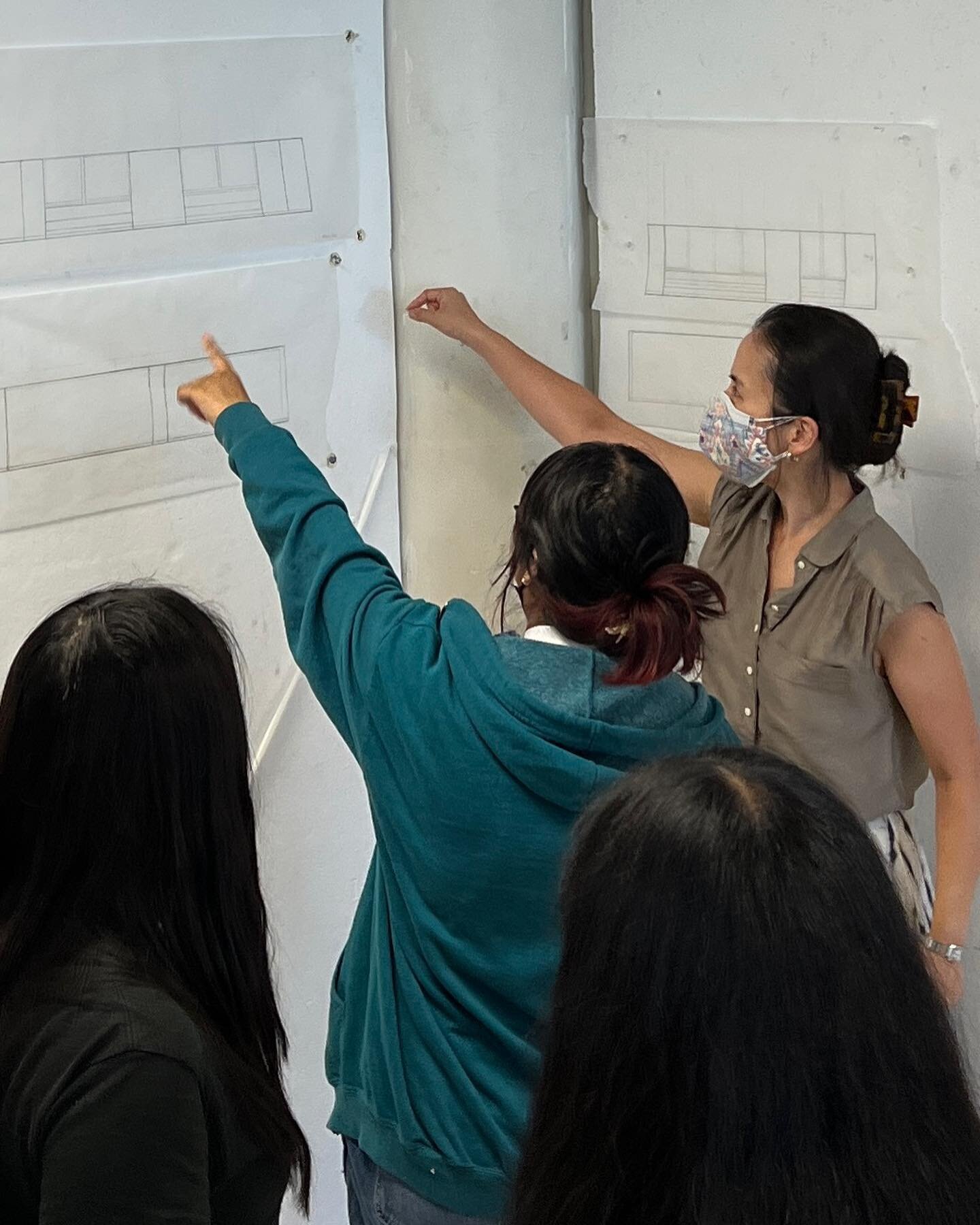 Following last weeks visit to the African Burial Ground the students are now beginning to draft a plan,section, and elevation of the memorial.  Everyone contributed to documenting the measurements of the space and are now having to work together to c