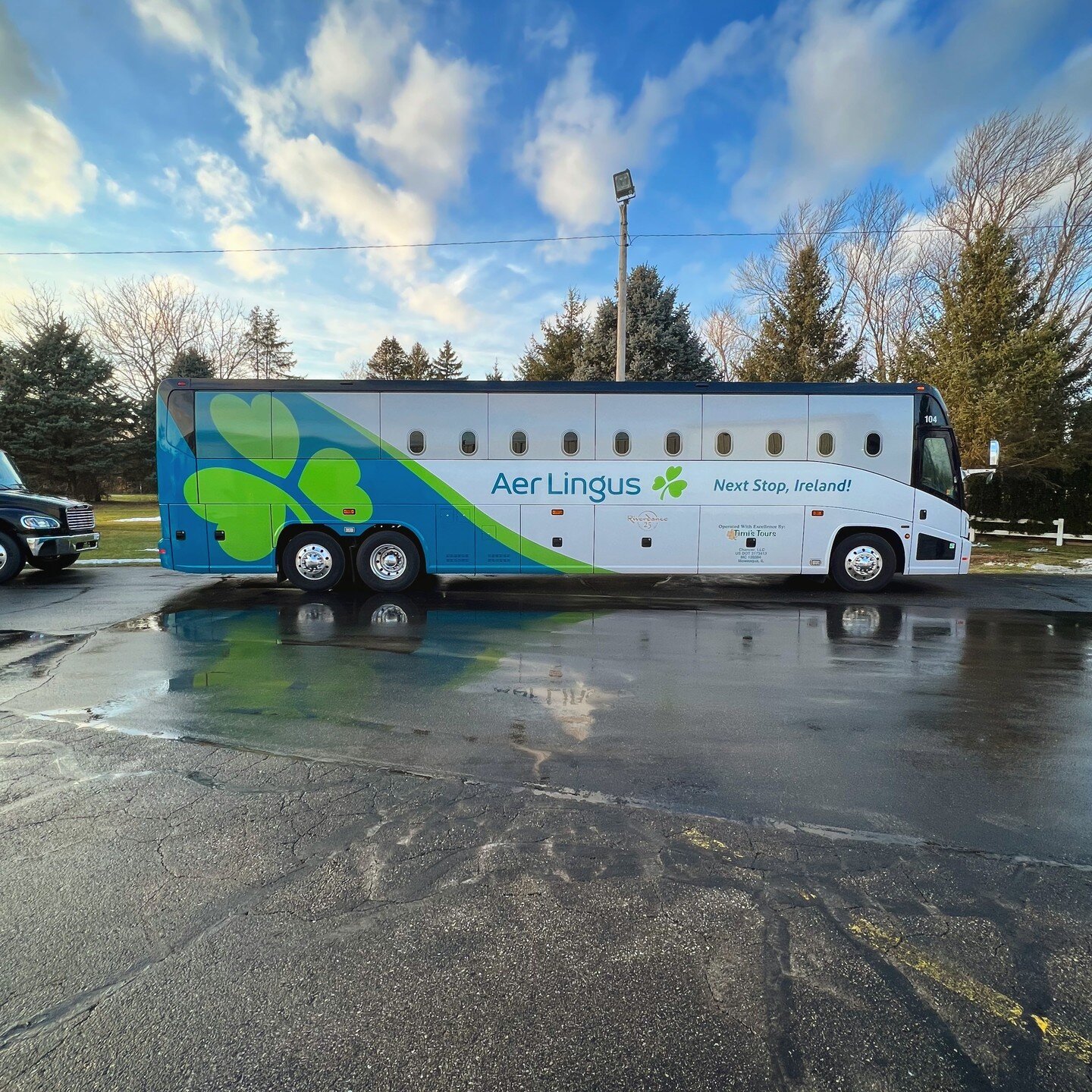 We were so happy to help install an Aer Lingus bus wrap with The Graphics Garage. This project was a huge success - not only did it keep the client happy, but it also involved 2 buses in just 3 days! We're proud to be a 3M certified wrap company, and