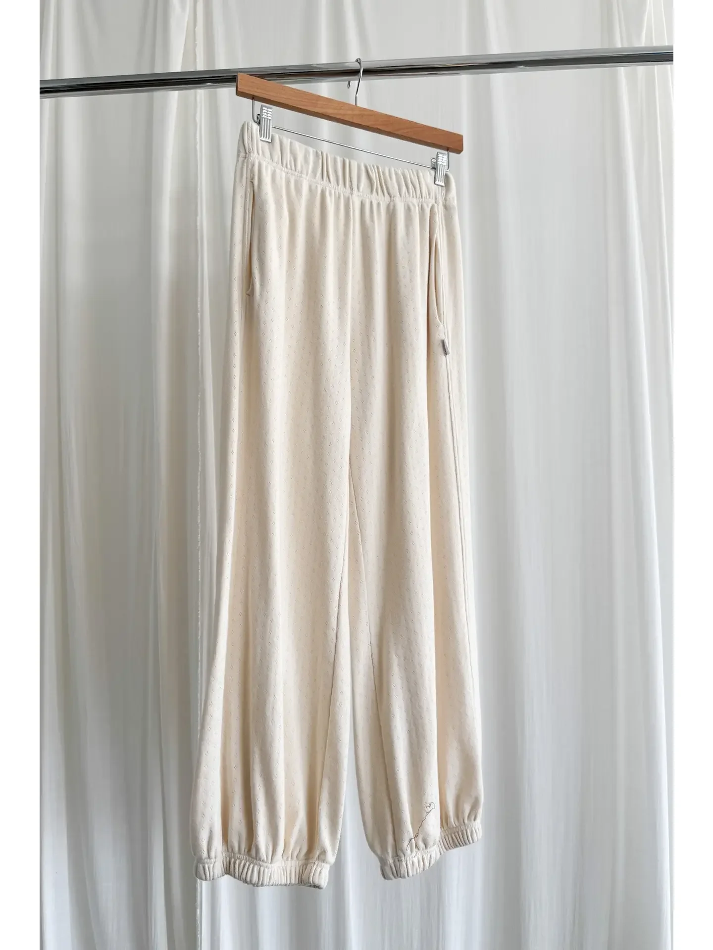 Le Bon Shoppe Pointelle Balloon Pants in Naturel