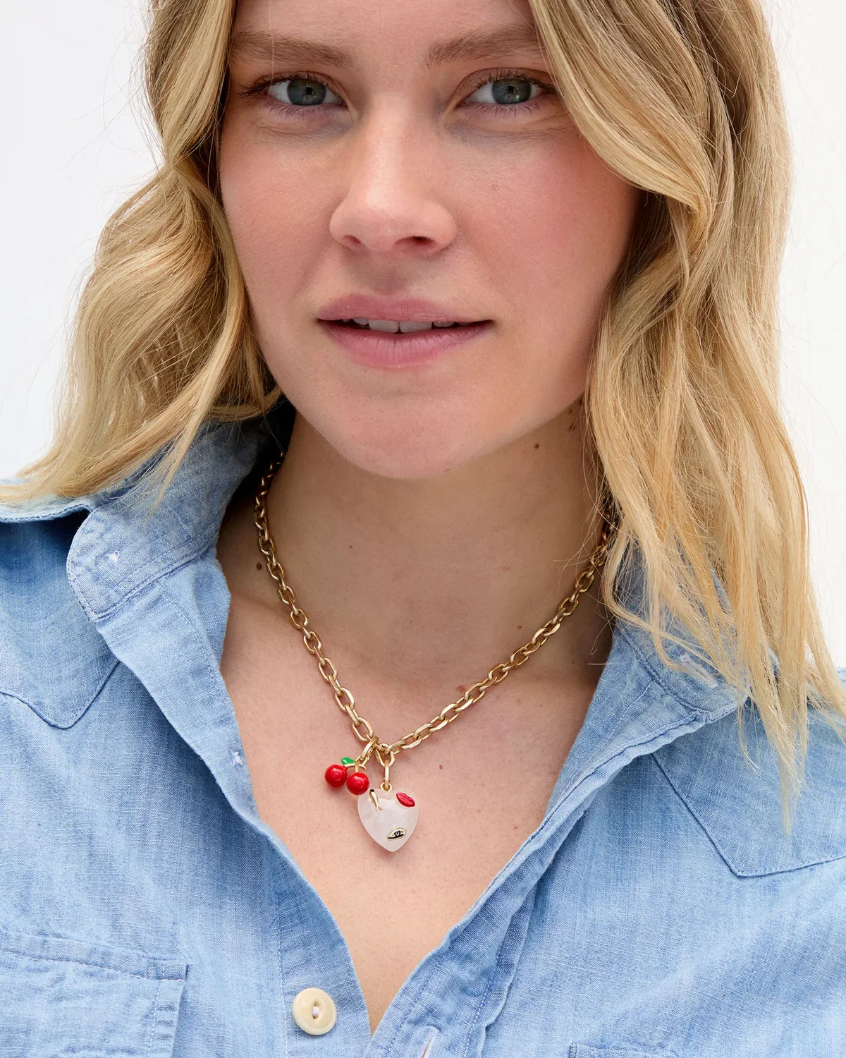 Icon-Heart-Charm---CVJ1001081-MULTI---Elle_1.webp