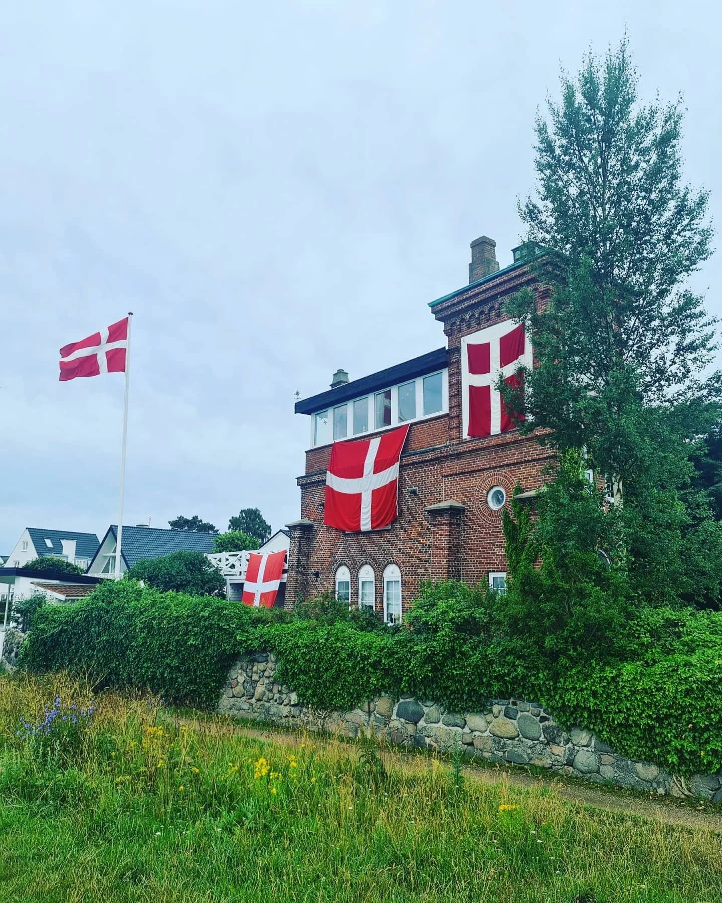 Let's do this thing @herrelandsholdet 🇩🇰 🏆 🇩🇰 🏆

#euro2020 #football #denmark #dothework #growth #growthmindset #change&nbsp;#adventure #bepresent&nbsp;#traumacare #traumasurvivor #MentalHealthAwareness #therapyiscool&nbsp;#askforhelp&nbsp;&nbs