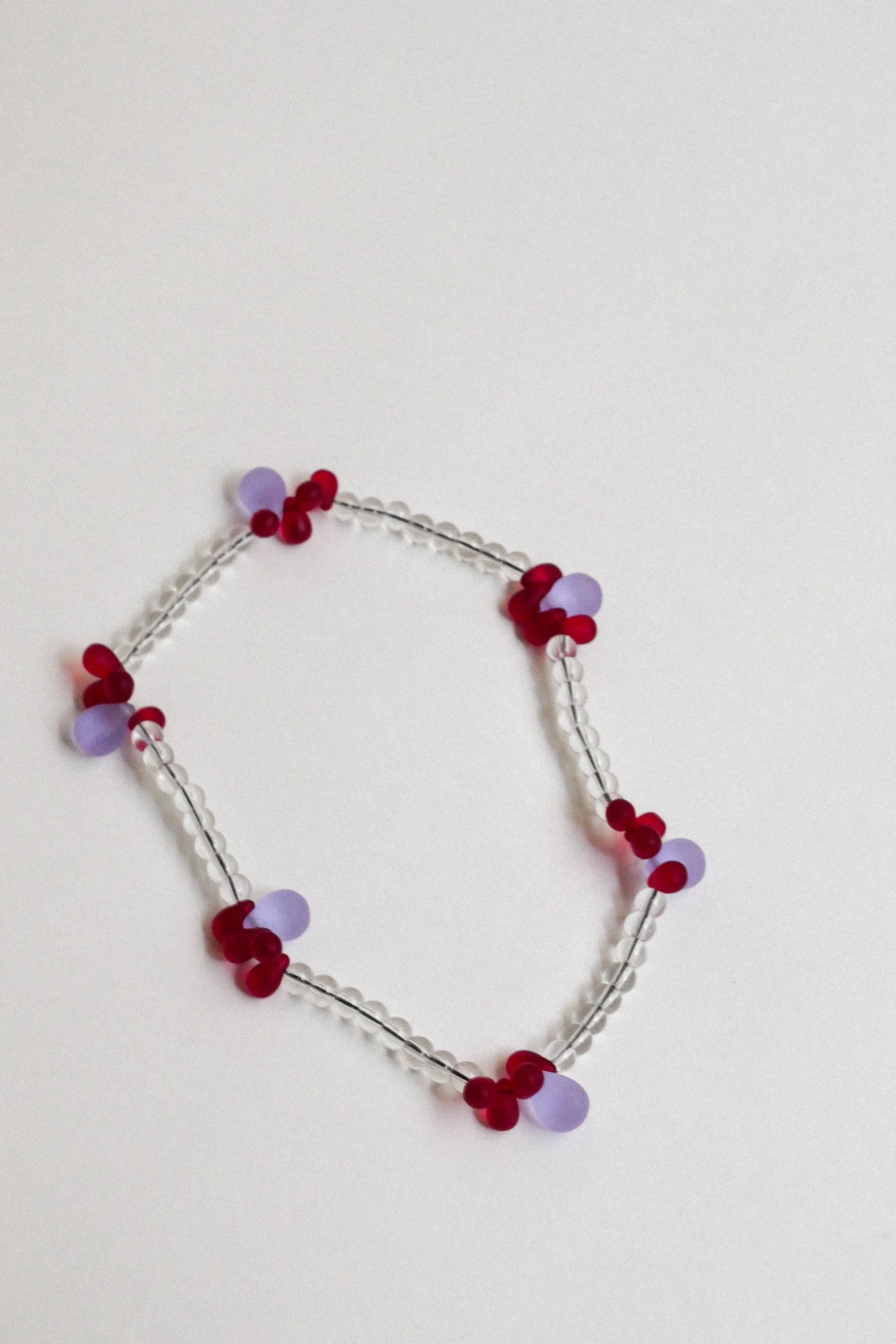 collier Bouquet lilas/rouge.
