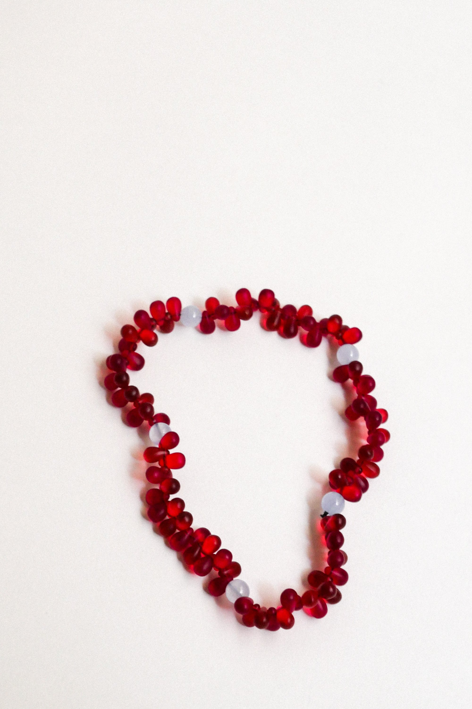 collier Pistil rouge/glacier.