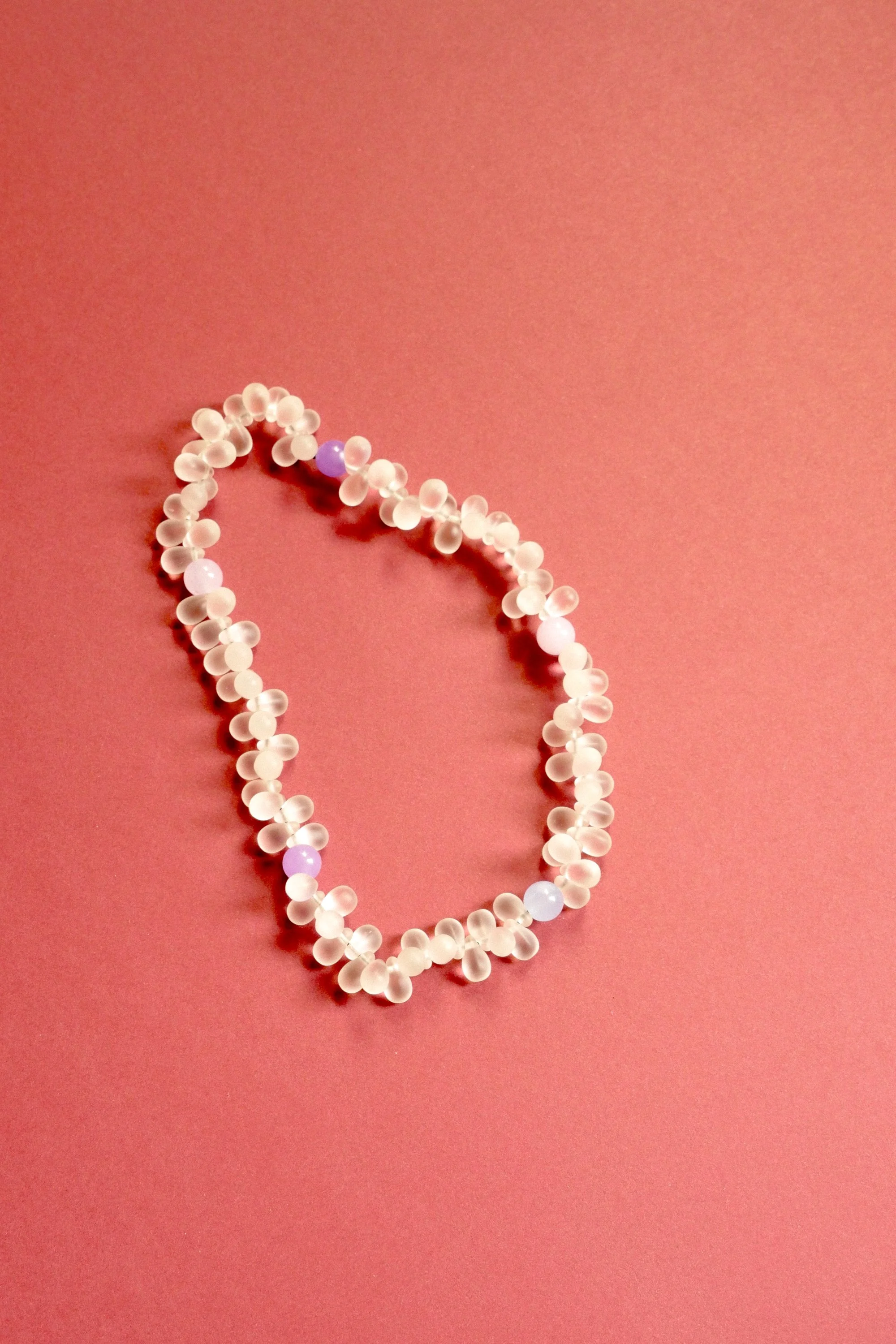 collier Pistil transparent/pastel.