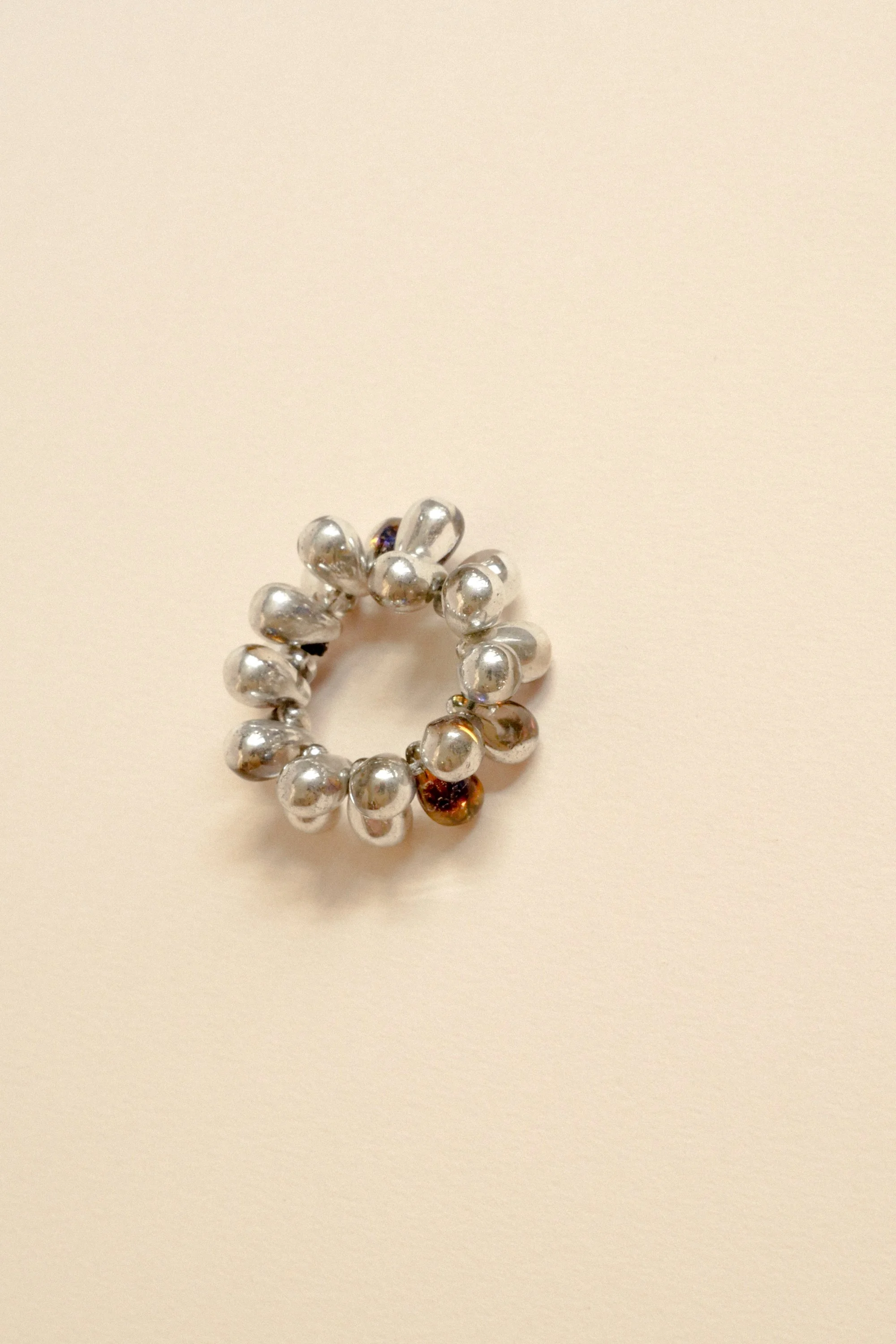 Bague oursin chrome.