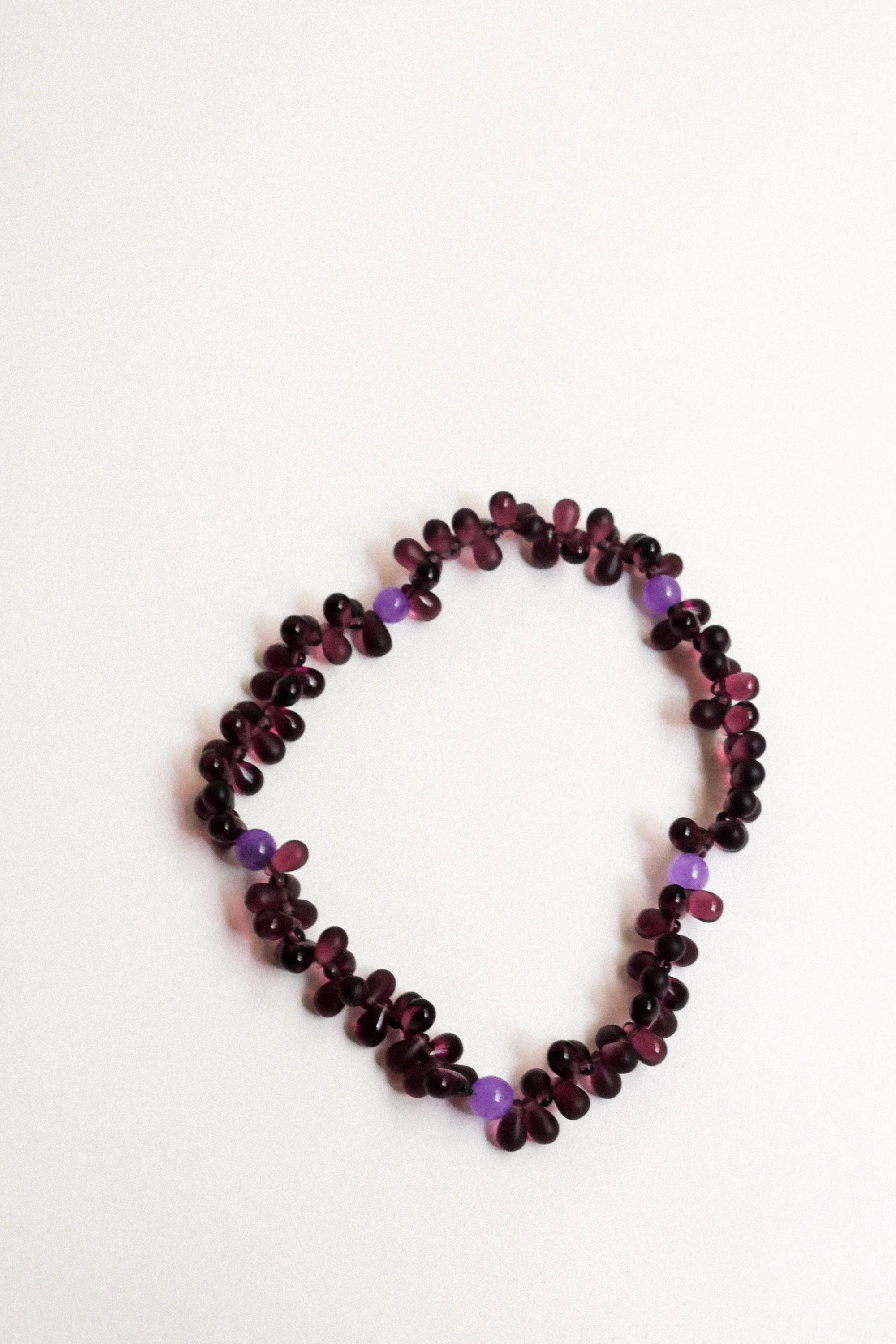 collier Pistil violet/aubergine.