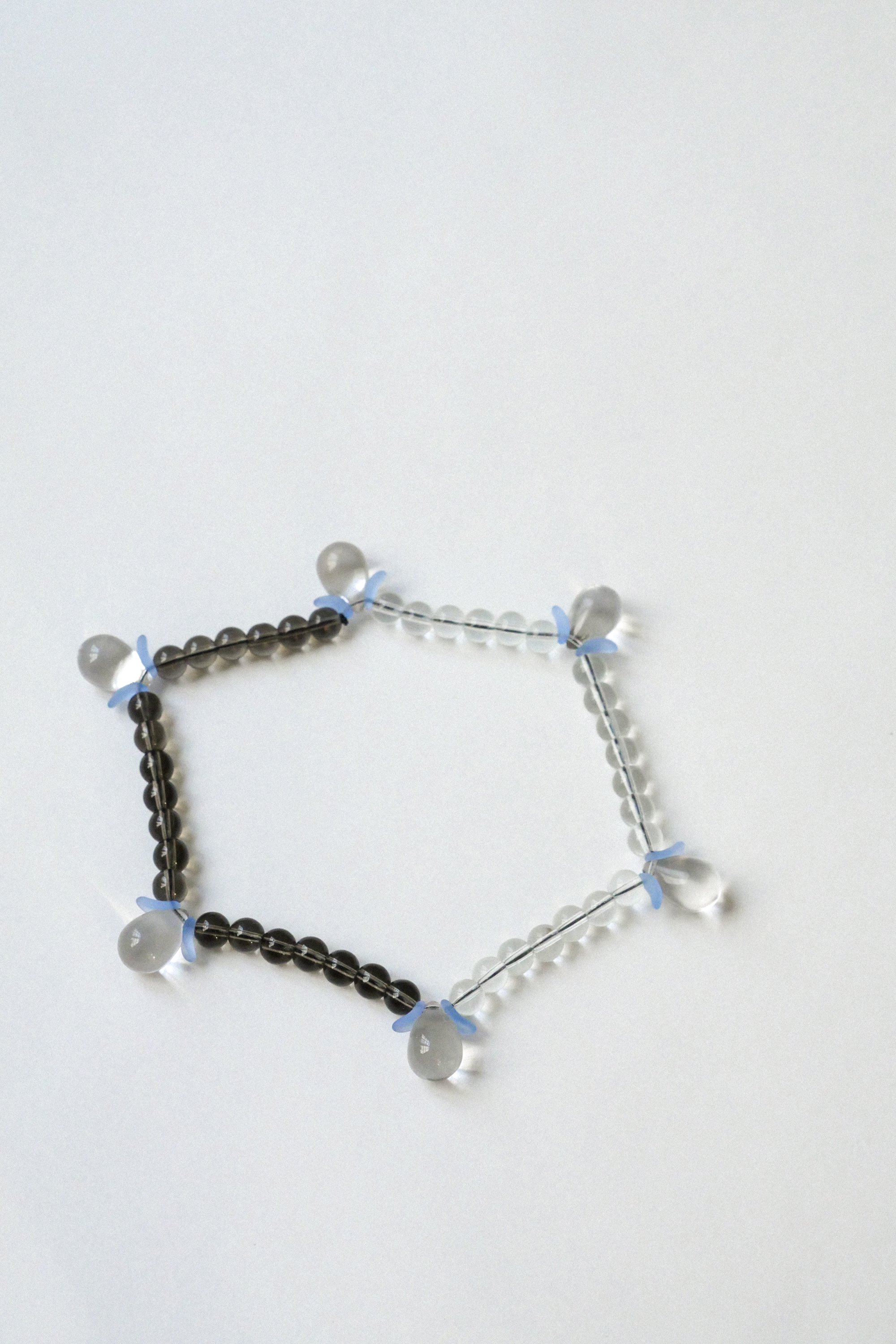 collier Goutte XL gris/transparent.