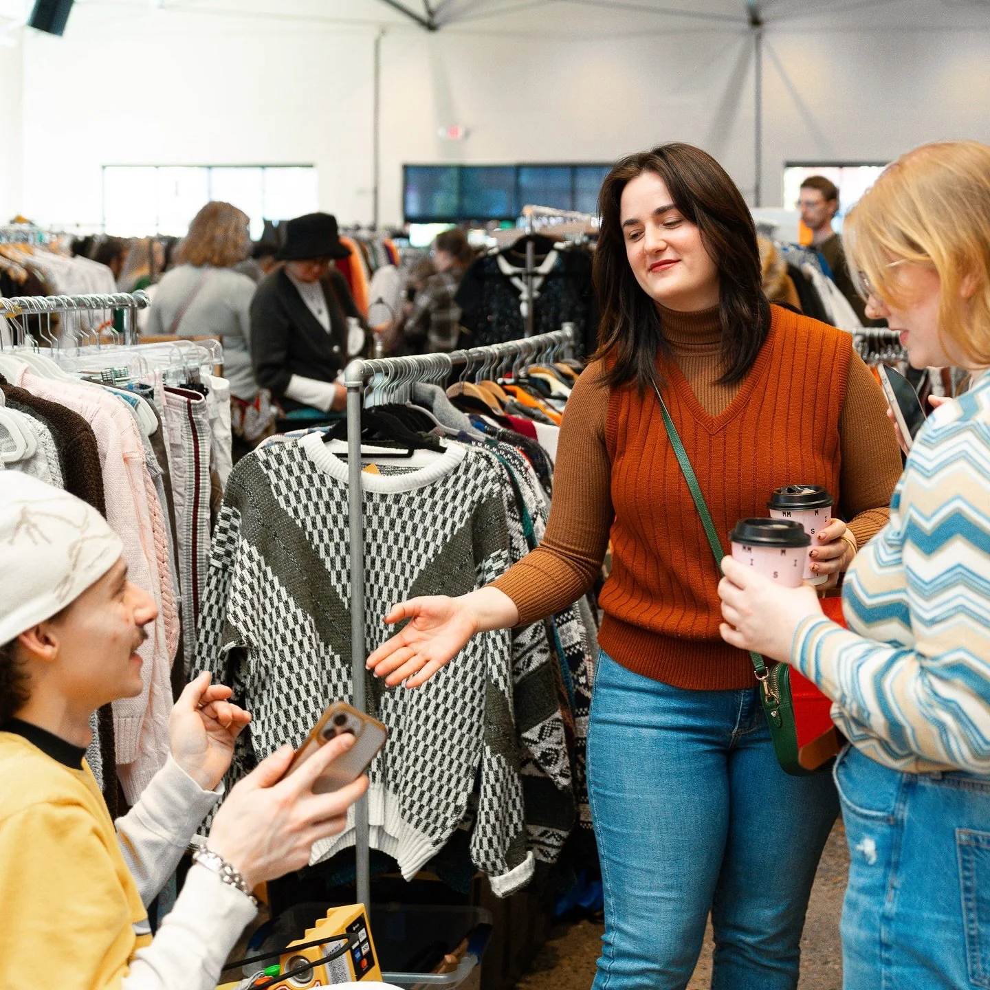 Vintage lovers, assemble 🛍️ We&rsquo;re taking over @quincyhallmpls THIS Sunday. Don&rsquo;t miss 60+ vendors, @misfitcoffee, plus fit pics with 📸  @darin_k_. 

Thank you to @quincyhallmpls + @cravecateringmn for making it all happen!

🎟️ ($10) Ea