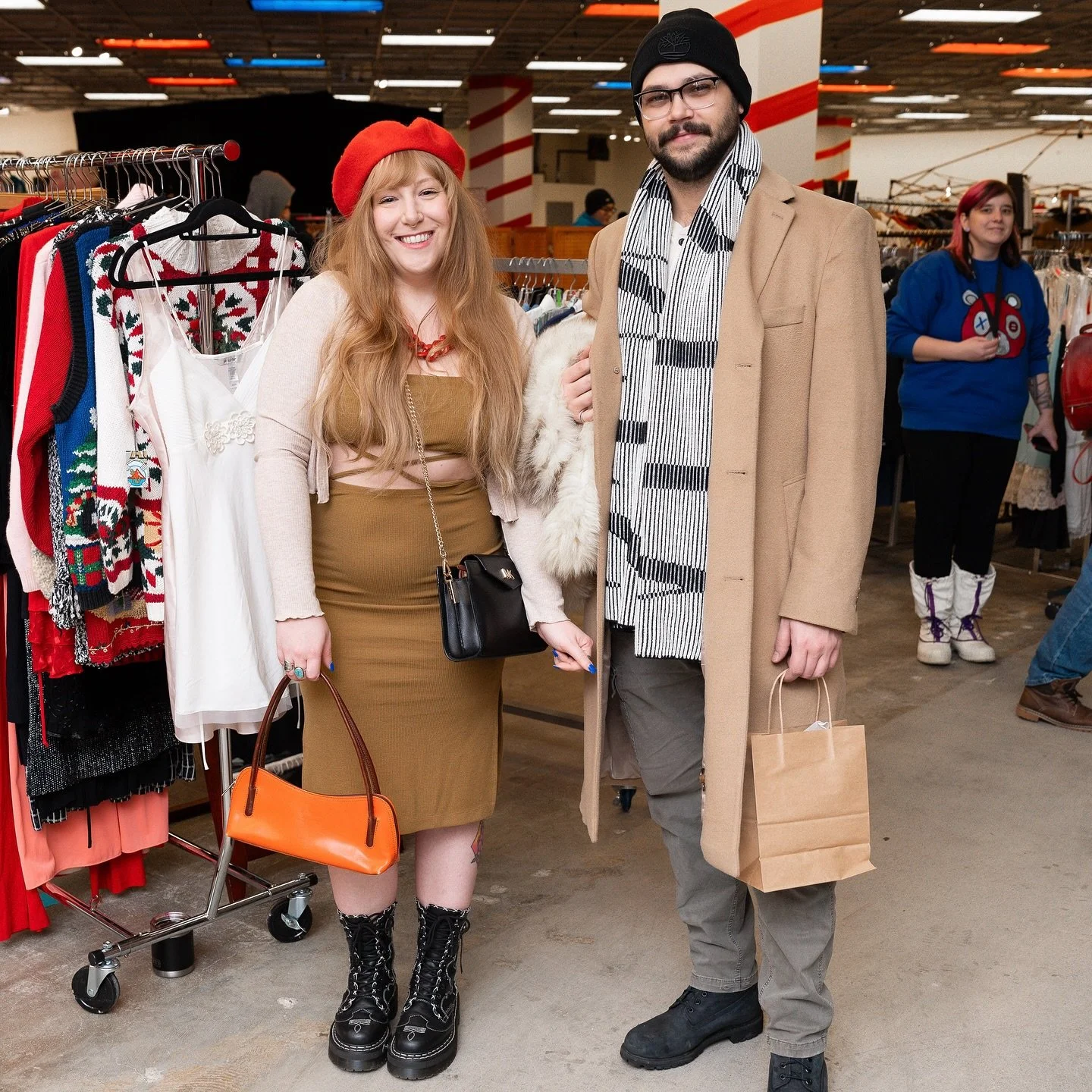 Let&rsquo;s make this a very vintage holiday🎄We&rsquo;re decking the halls of @machineshopmpls on Dec 7 + 21. Register for a🎟️ Early Bird and you&rsquo;ll get 🛍️ first picks + @misfitcoffee on 12/7 and @port2050coffeeroasters on 12/21 ☕️ at 11AM. 