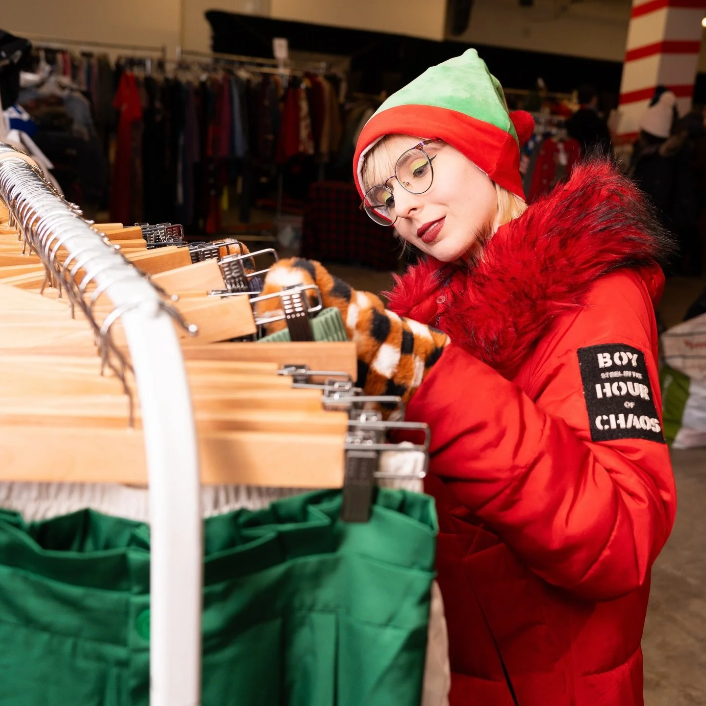 All we want for Christmas is&hellip;vintage 🎄

See you TOMORROW @machineshopmpls. Make your holiday special with all the vintage 🎁  Start off with @edinacoffeeroasters ☕️ while you shop and hear all the 🎄beats by @djbusterbaxter 🎧 Keep a eye out 