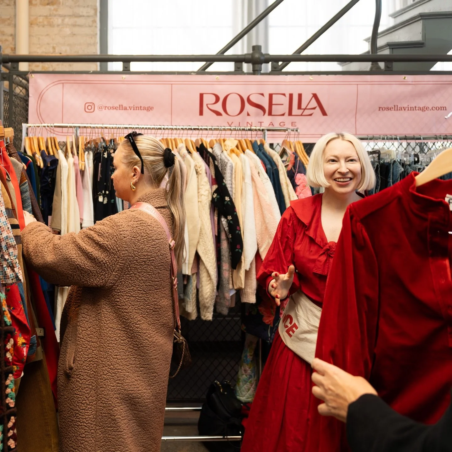 Minneapolis shines brightest when we show up for each other. &hearts;️Join us @machineshopmpls THIS Sunday during @thegreatnorthernfestival ❄️ and support  local small businesses that keep this city alive. 

Tix are required for all attendees. 🎟️Res