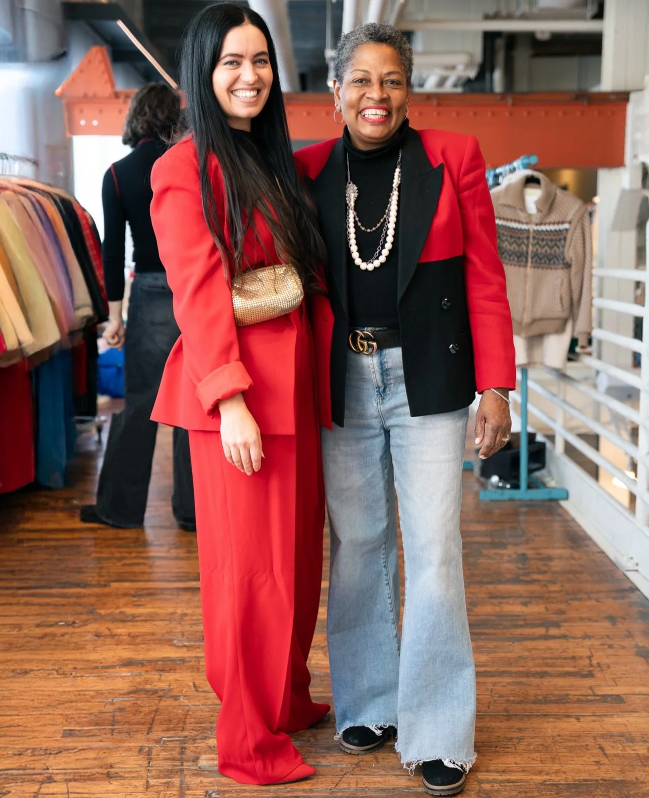 Calling all vintage curators 📣

Our upcoming markets @quincyhallmpls and @machineshopmpls are now loading and we want to be in community with YOU.

🌟Secure your spot today and let your small businesses shine. Link in bio.