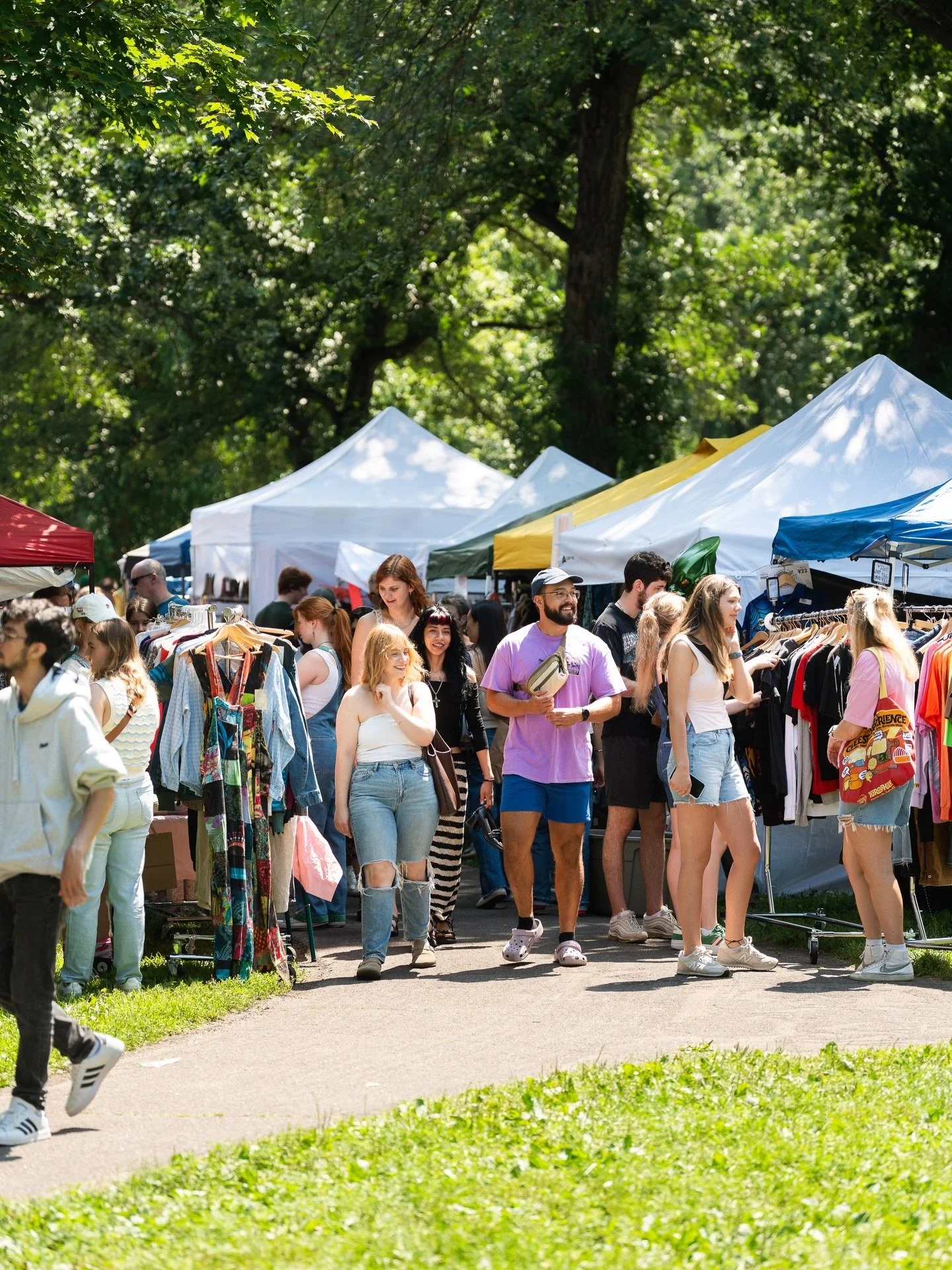 Art. Nature. Community. The Minnehaha Falls Art Fair brings it all together every July and this year is going to be bigger than ever. ☀️ Traders, secure your vendor spot for July 17&ndash;19 and spend the weekend doing what you love, surrounded by pe