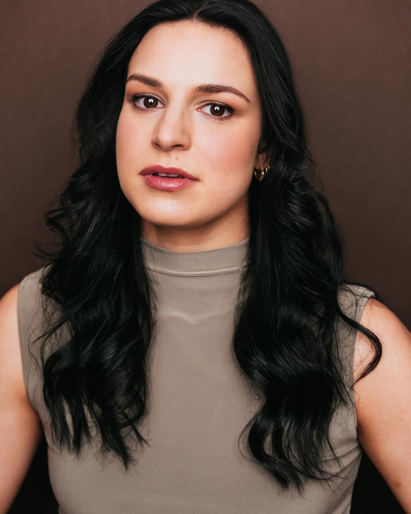 ohhhhh hellloooo….βΌοΈallow me to introduce my newest headshots by @juliannamcguirlphoto
BIGGEST THANK YOU TO
@juliannamcguirlphoto
@looksbylavin