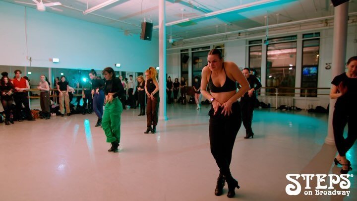 from a while ago but sharing now for the joy of dance and musical theatre! Thank you @therizdiz for a fun, inspiring, safe, and joyful creative space, and to @timmytfilm for capturing the moment! π€
π§ : @therizdiz
π₯: @timmytfilm
πΆ: “Money&