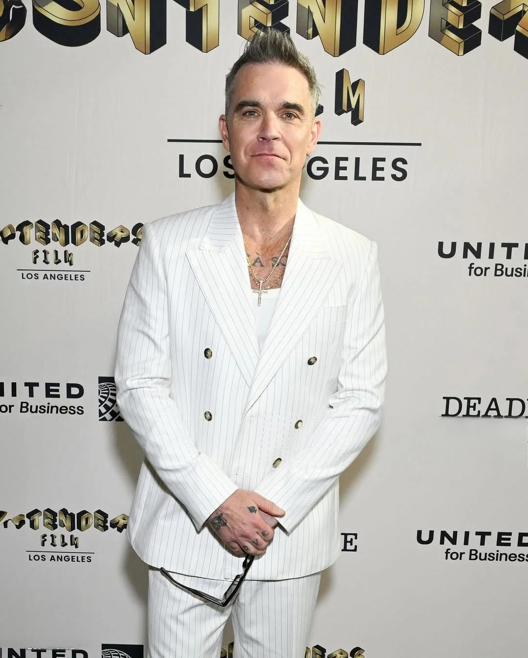 Robbie Williams   red carpet Governors Awards