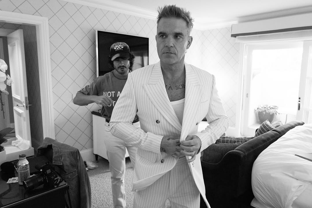  Robbie Williams attending the Governors Awards