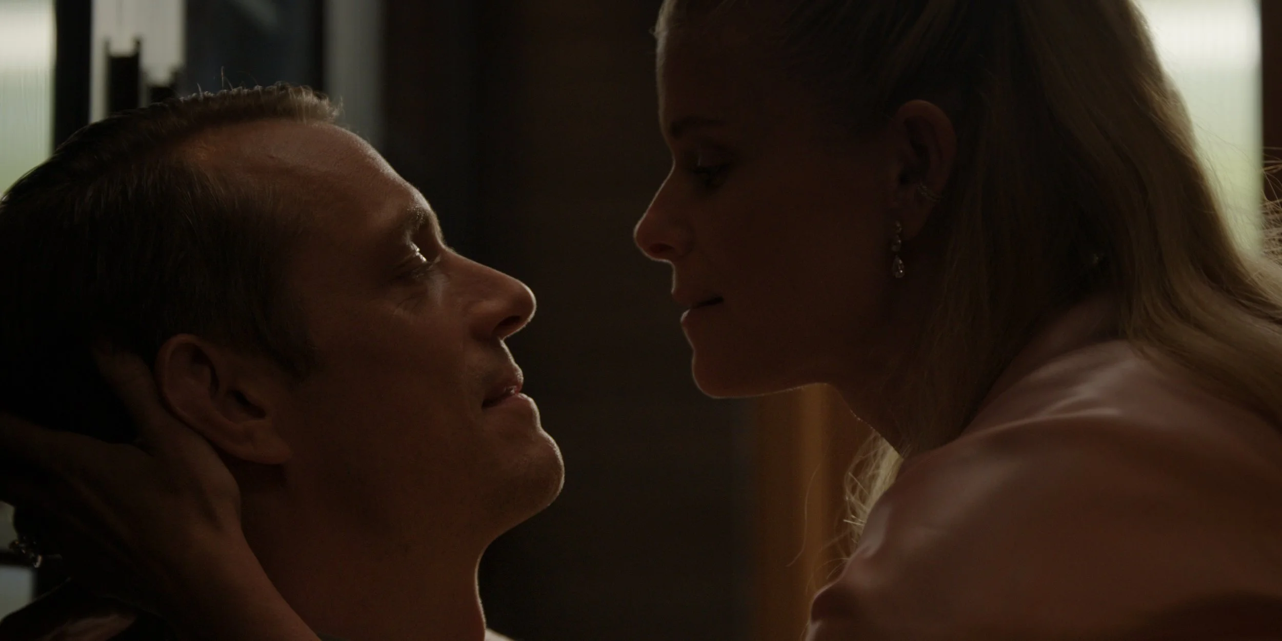 Imperfect Women (Personal Makeup Artist to Kate Mara)