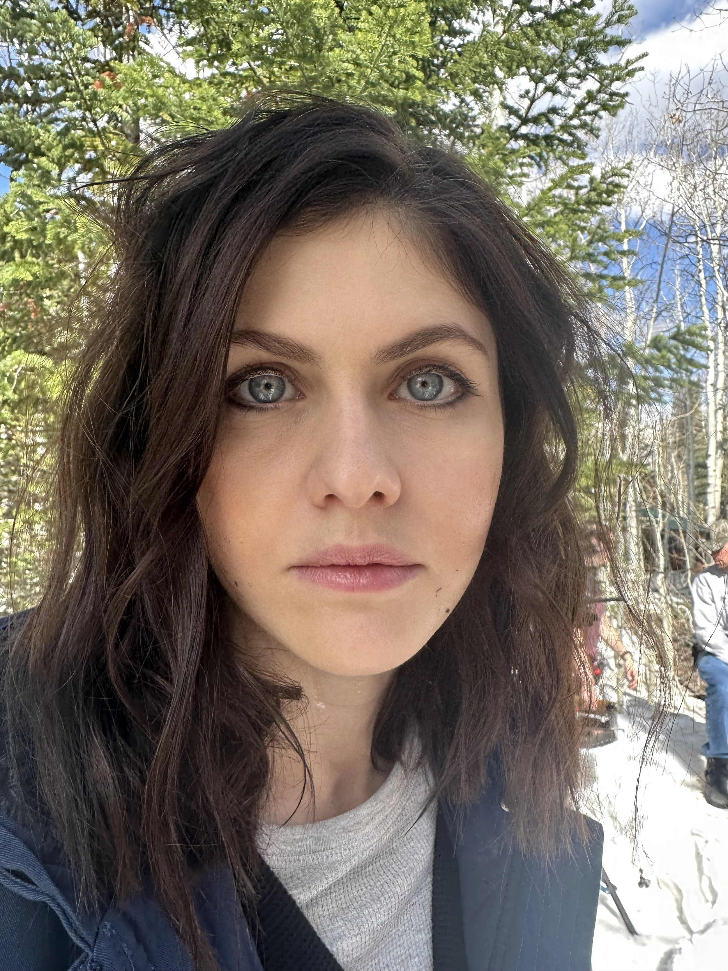 Dirt on face . Alexandra Daddario In Couples weekend.