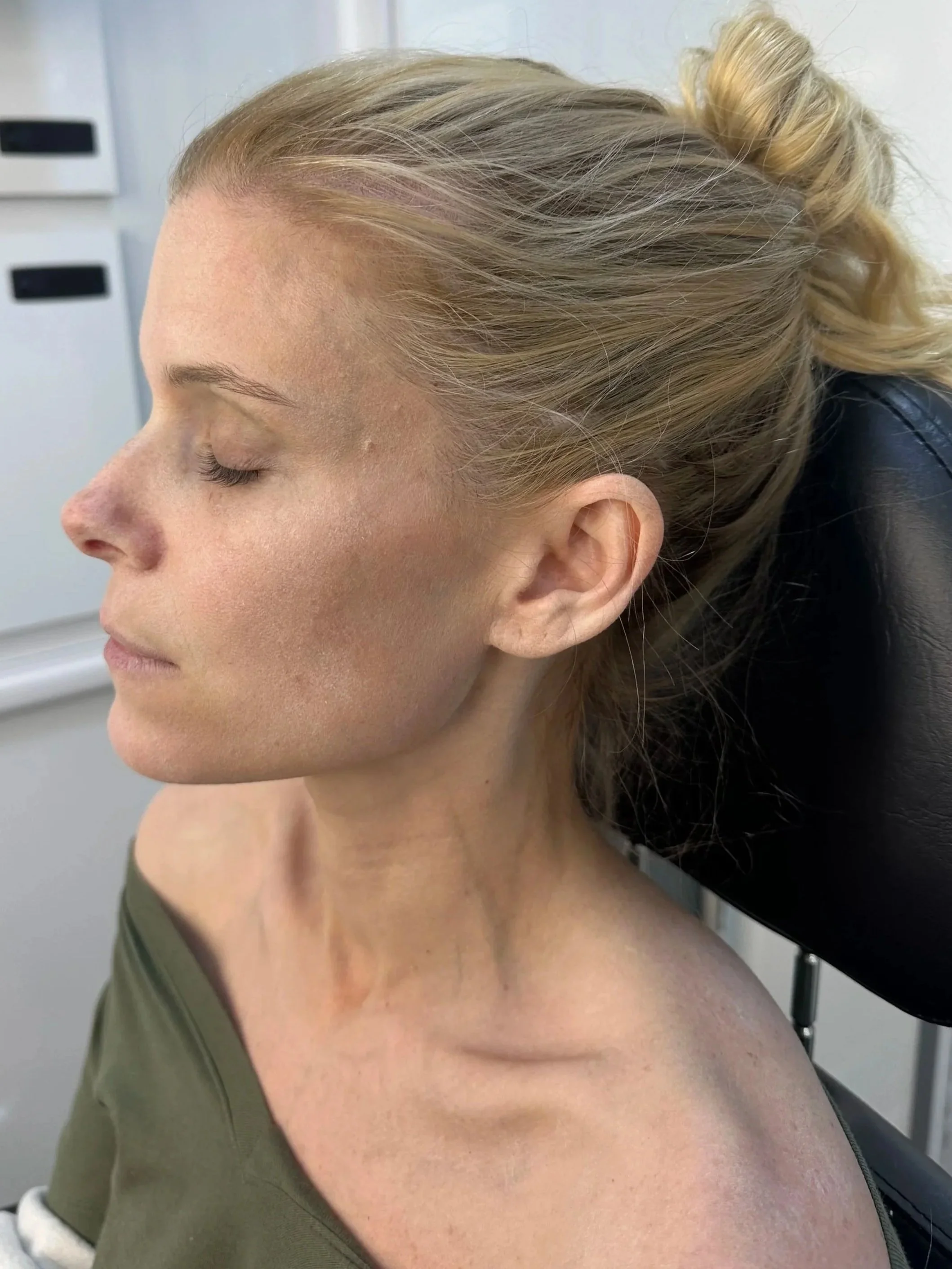 Morgue/Dead makeup on Kate Mare for Imperfect Women 