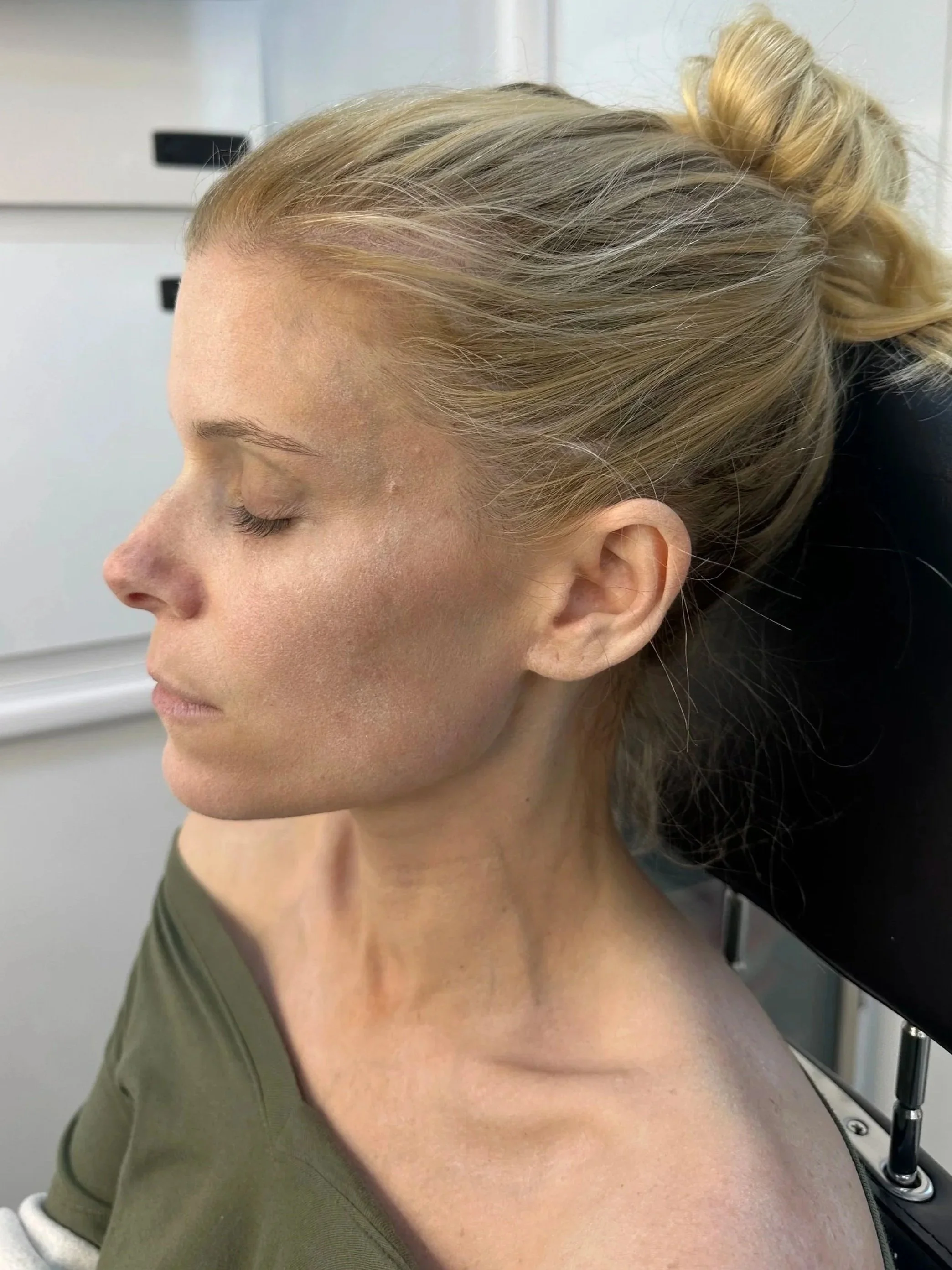 Morgue/Dead makeup on Kate Mare for Imperfect Women 
