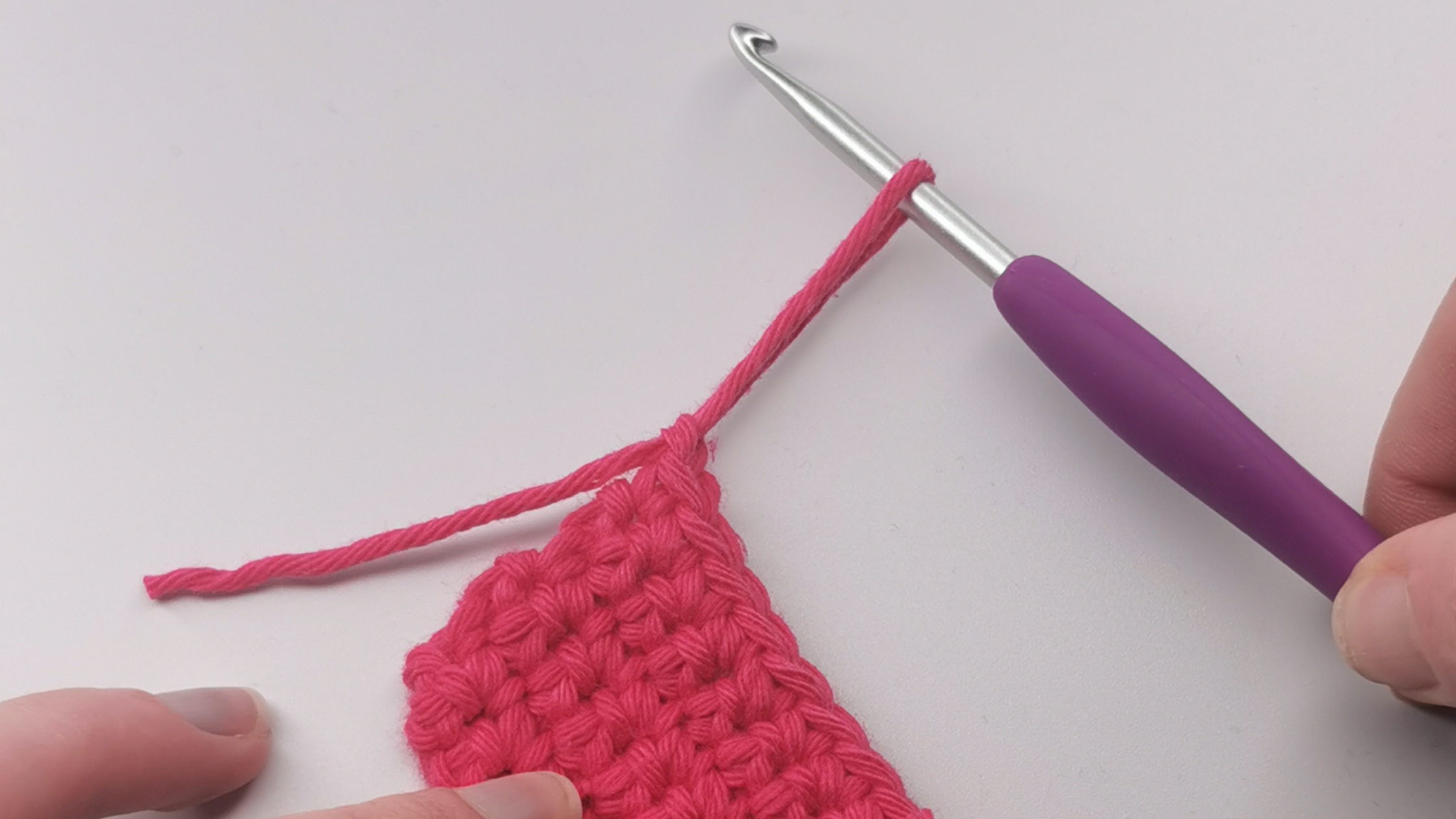 How to Crochet - How to Thread a Yarn or Tapestry Needle 