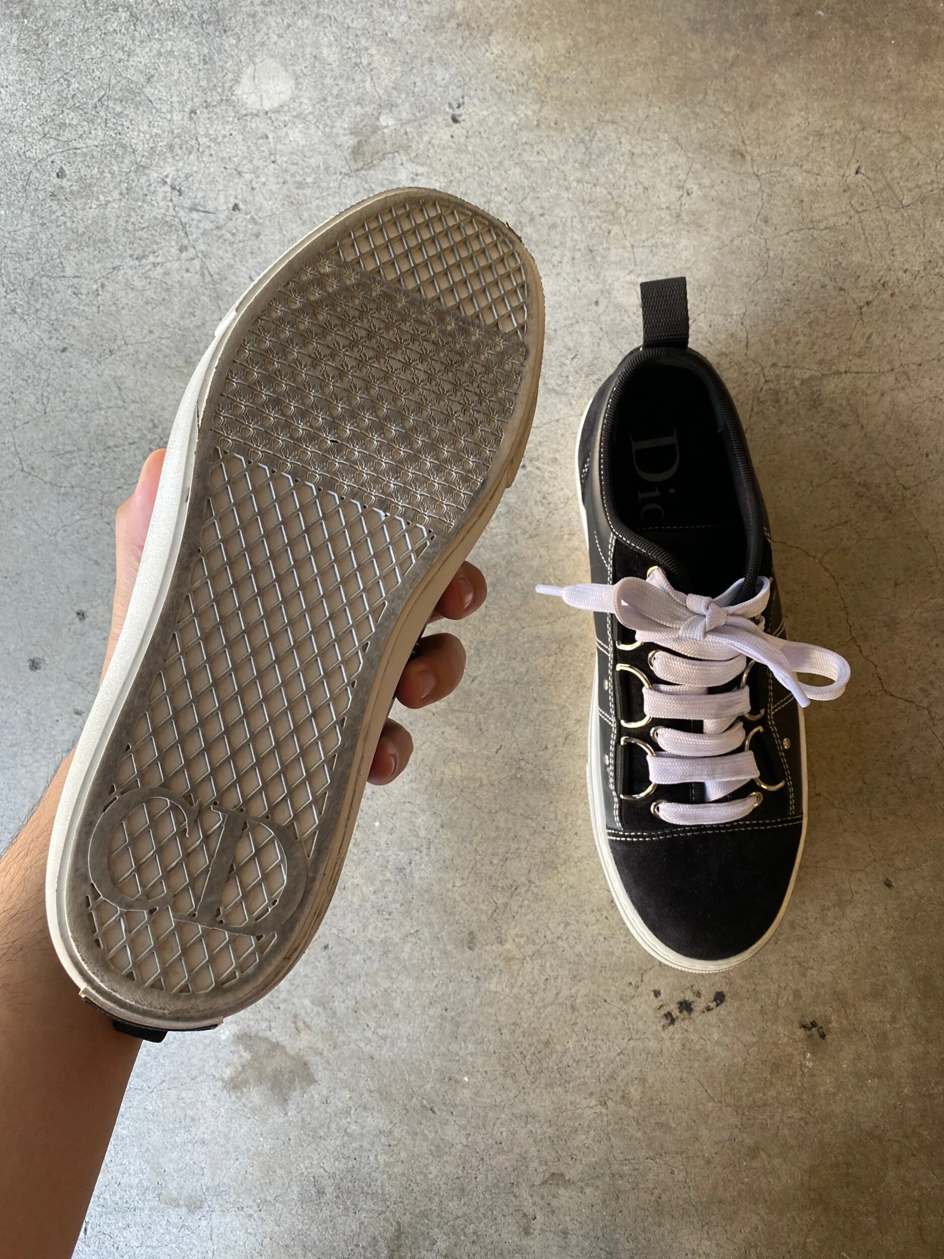 A5B71D56-B2DB-4151-8ACE-1B440942A0B8