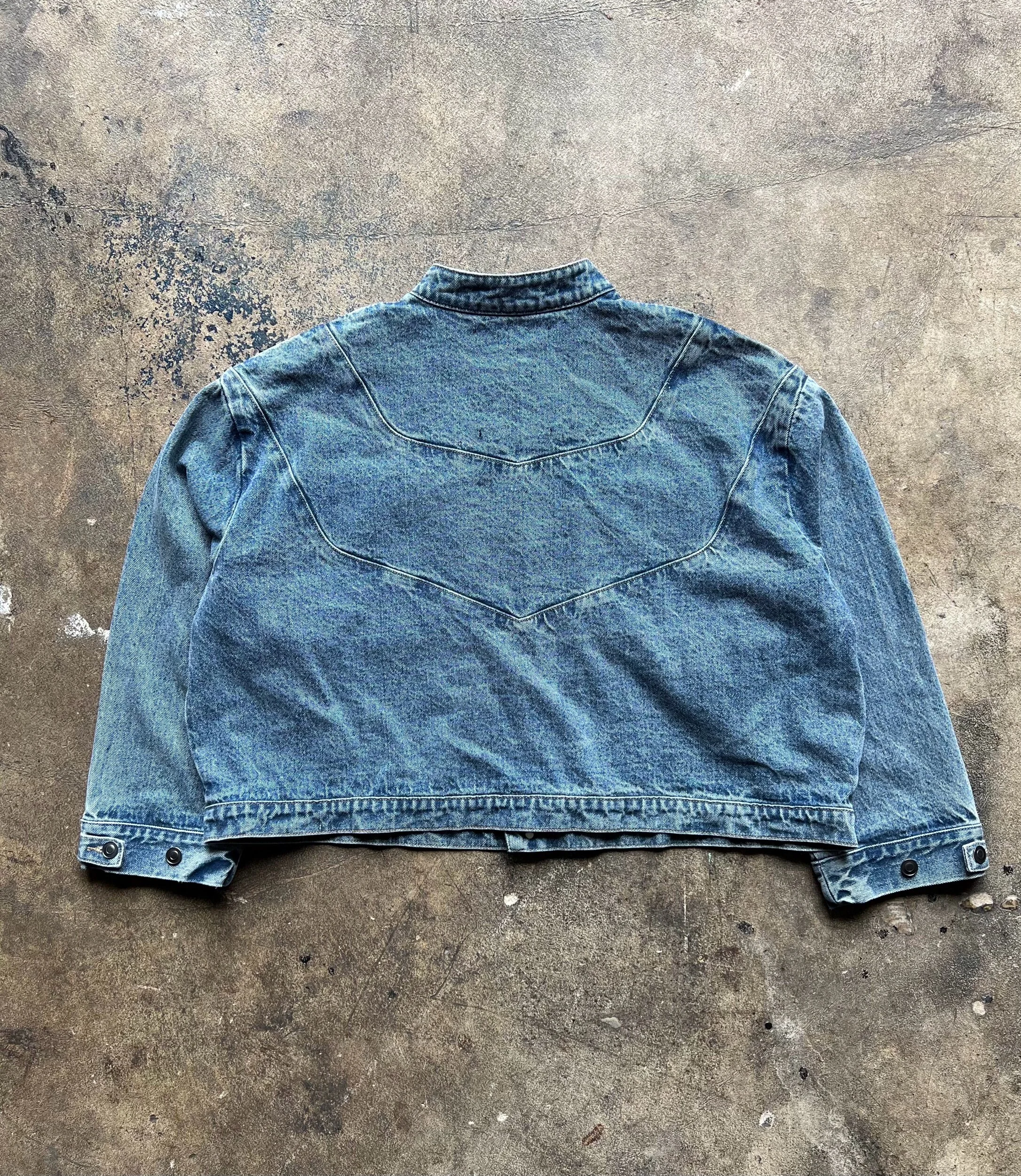 9244858A-5BBE-4587-8096-45EBFA9BABAF