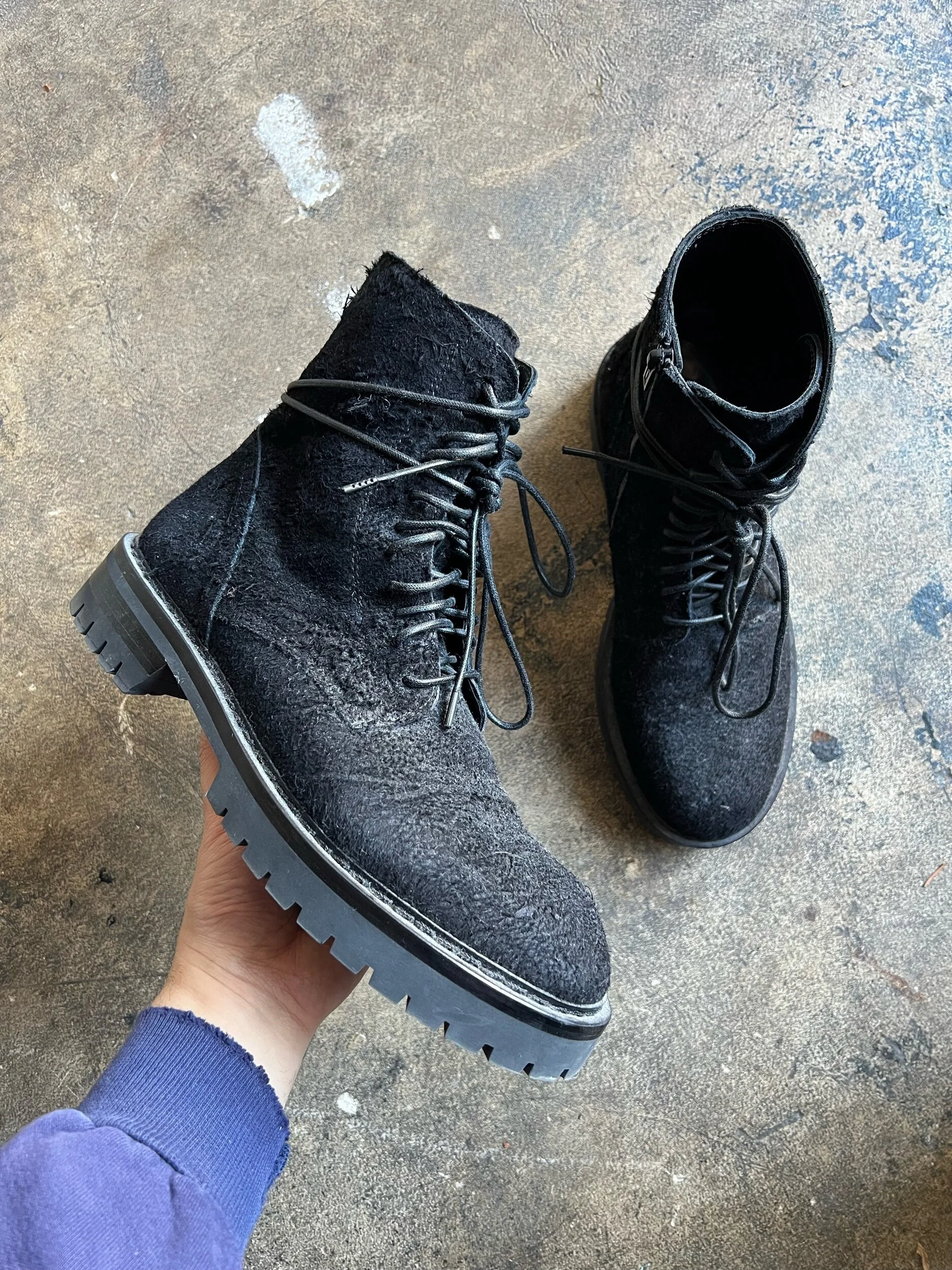 A2B560BF-8868-44B3-953C-0EBF60E0CD85