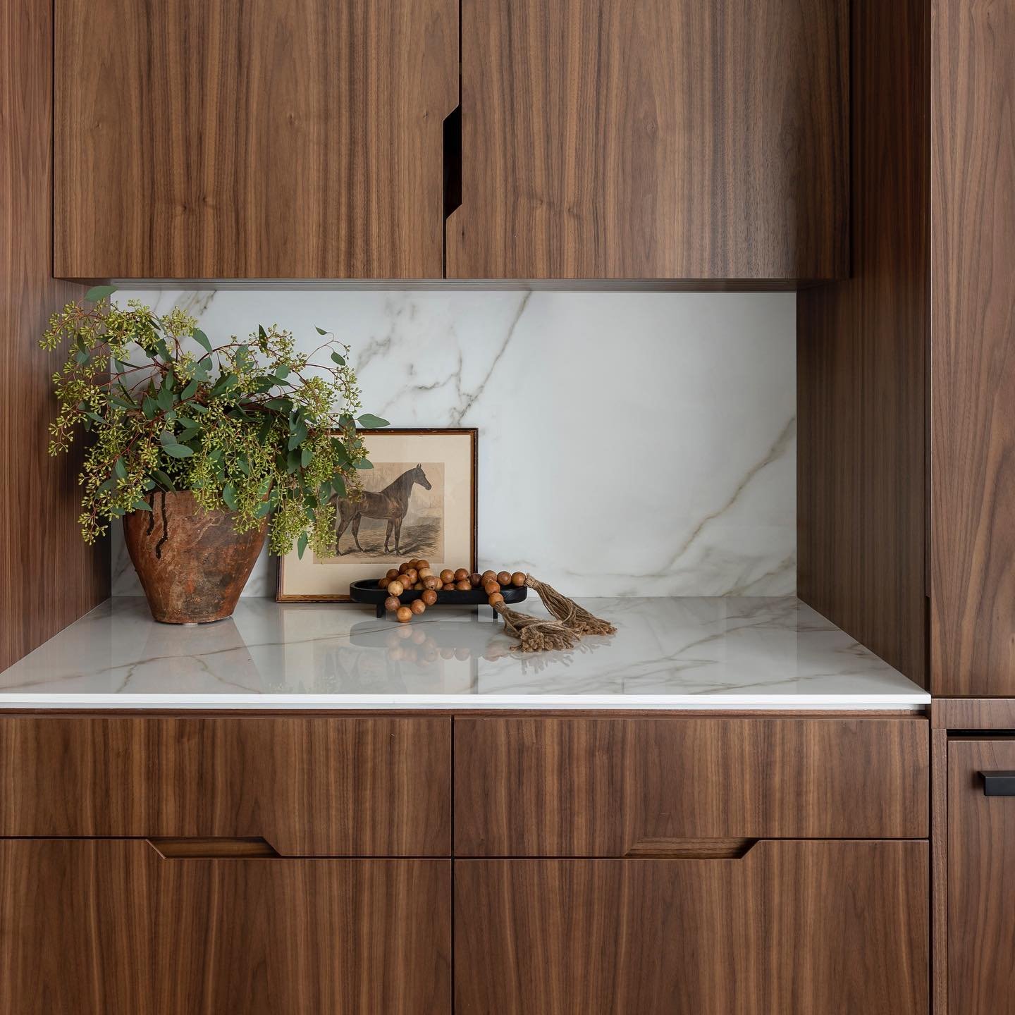 Evolve your home with the seasons. Sign up for our Newsletter to find out our three easy tips on how to transition your home into fall 🍂

Design | @yencollective 
PC | @jessicabrydsonphotography