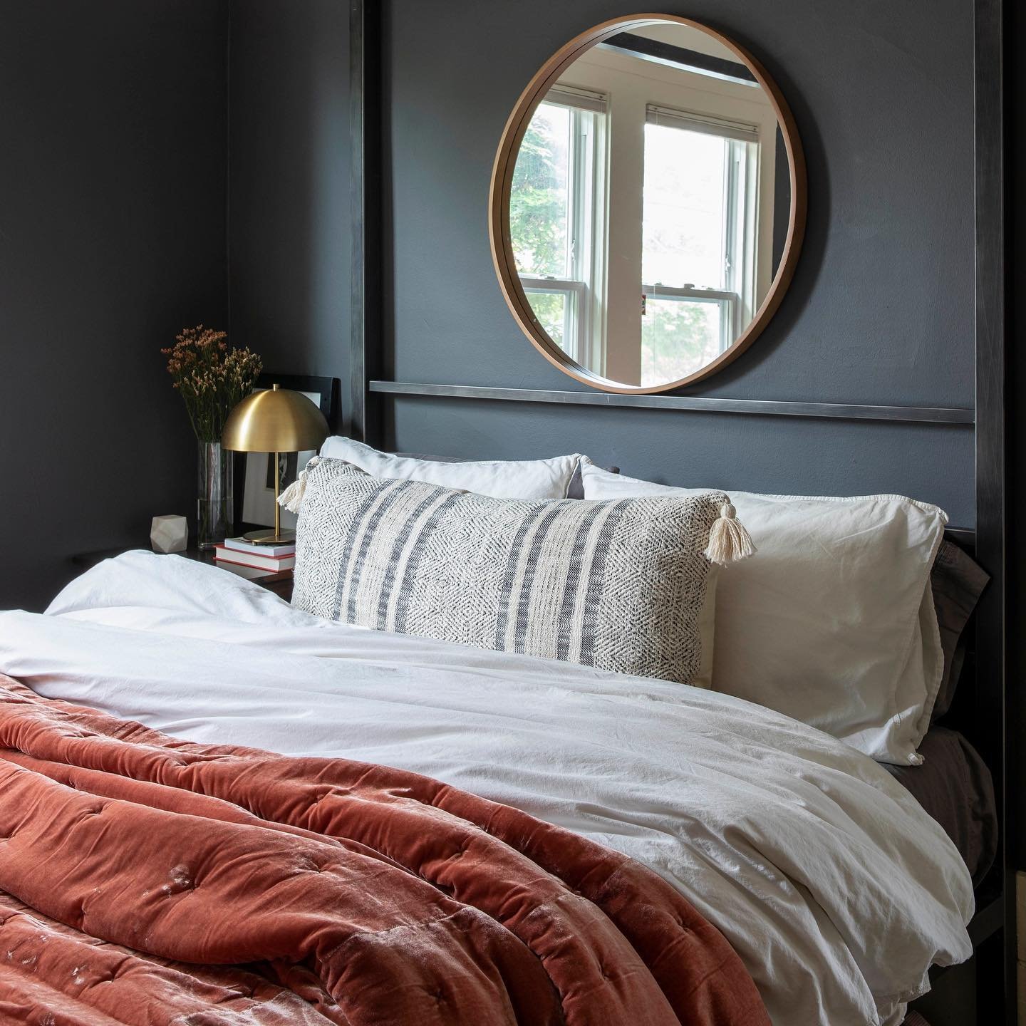 Cozy fall transition in full force.

Design | @yencollective 
PC | @vivianjohnsonphoto