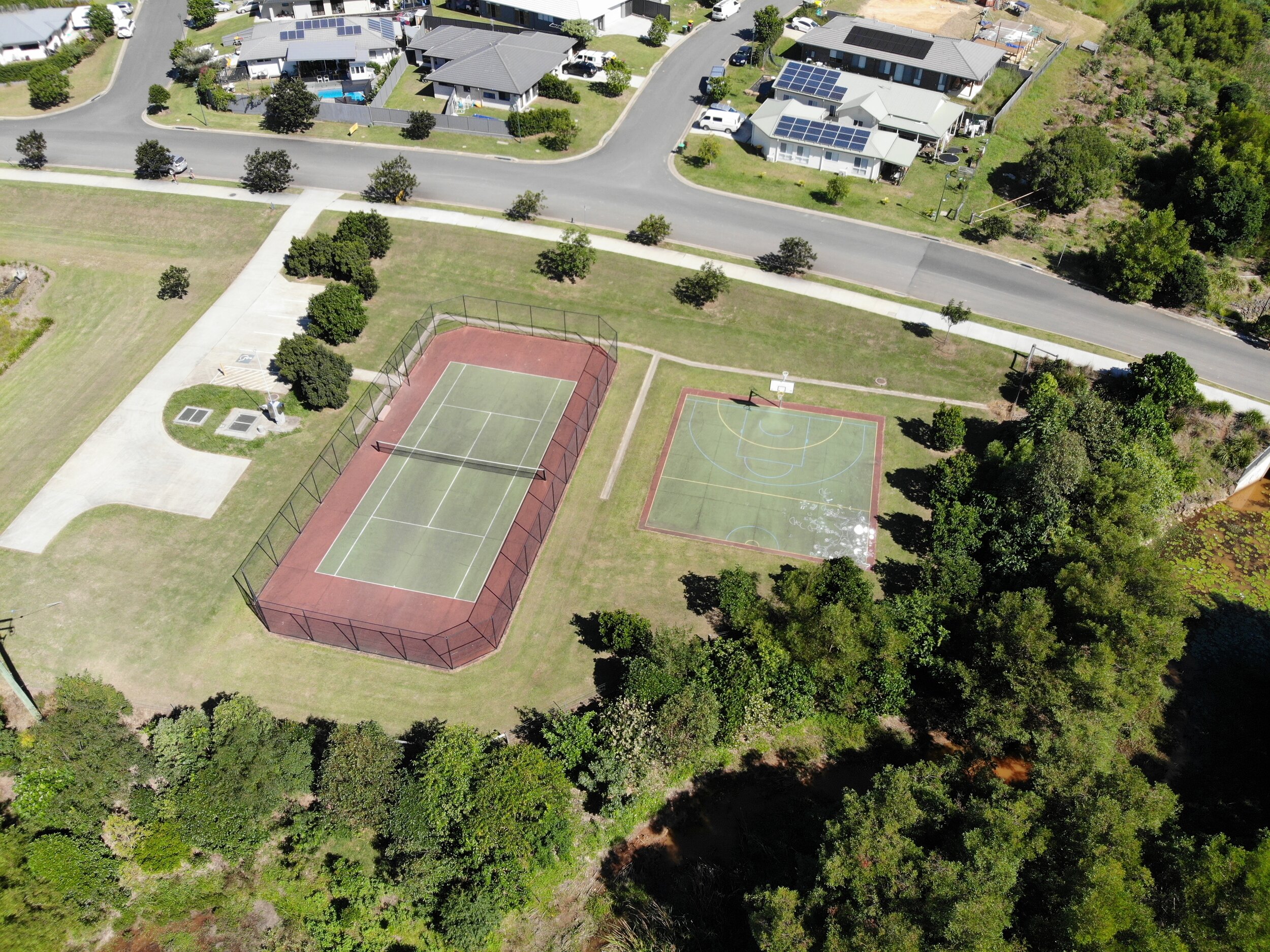 Tallowood tennis court.JPG