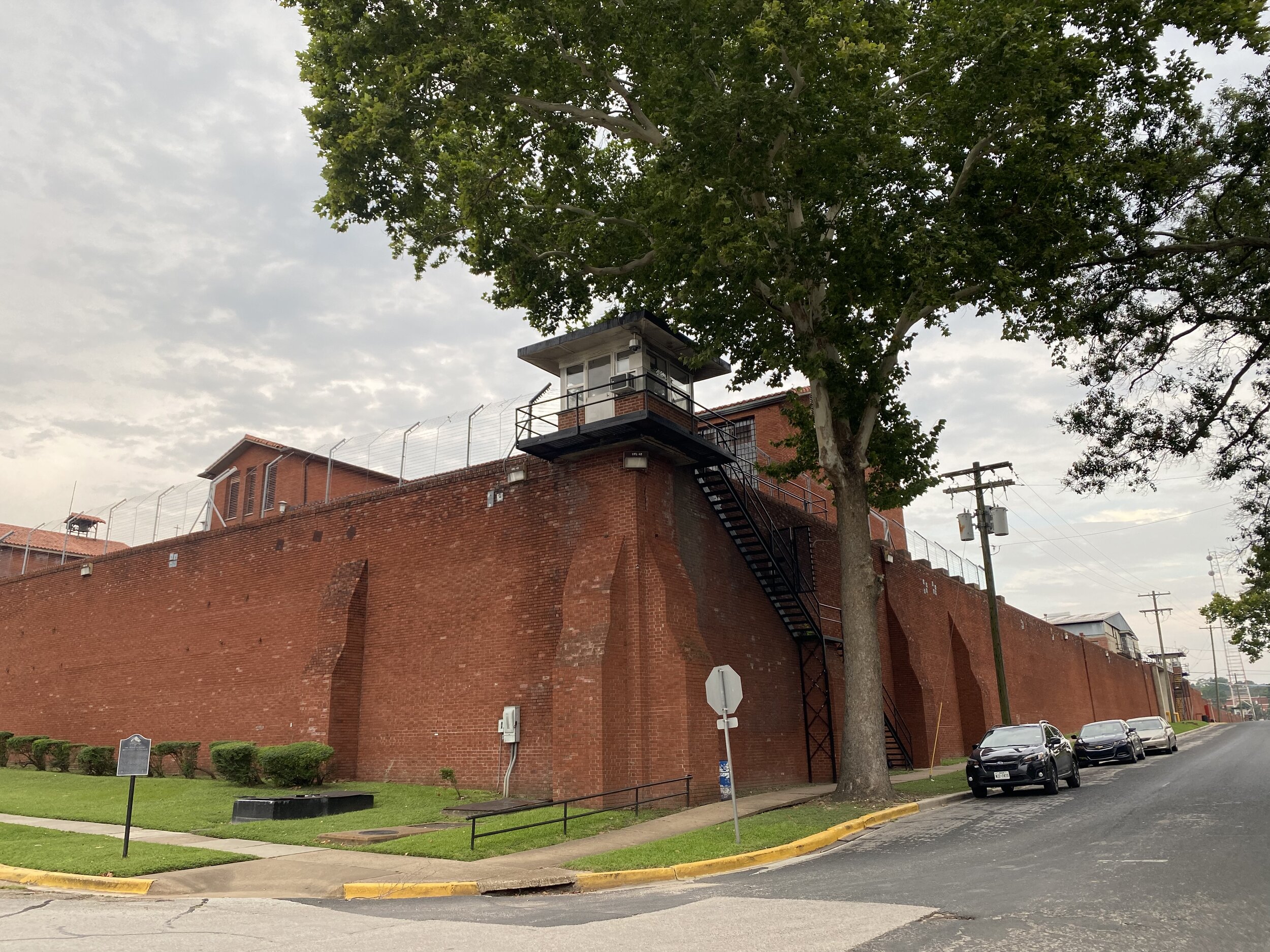 04 - The Walls of Huntsville