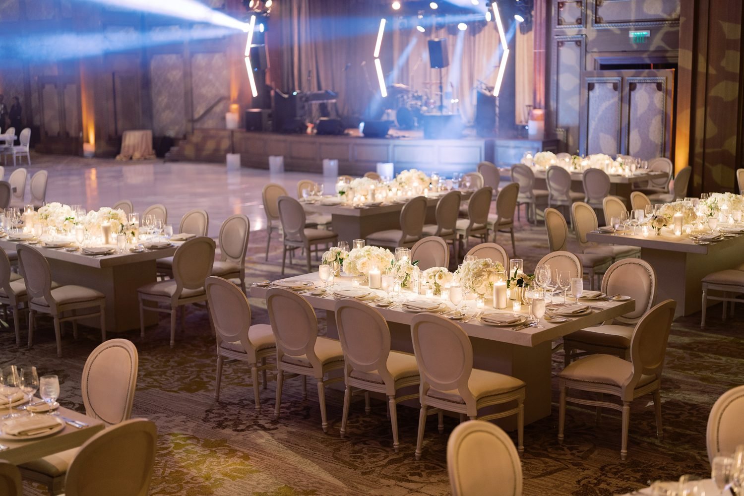 fairmont-grand-del-mar-wedding-modern-led-batten-stage-design.jpg
