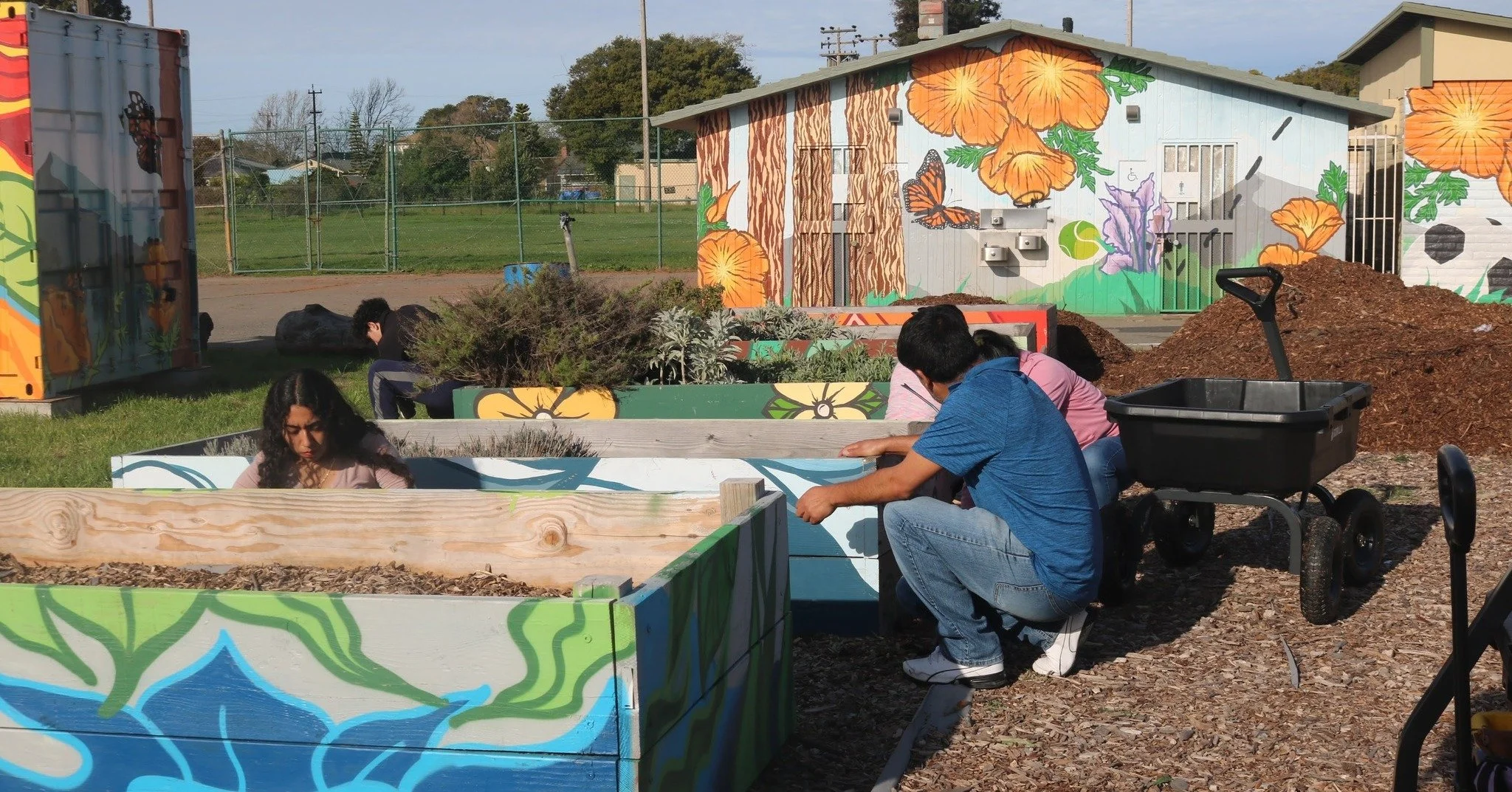 The Nicholl Park mural and garden turn 4 years old today! 🎂🎈

In the 2024 Richmond Fund for Children and Youth Community Needs Assessment (@richmondcayouth), 84% of respondents identified a high need for increased outdoor recreation opportunities i