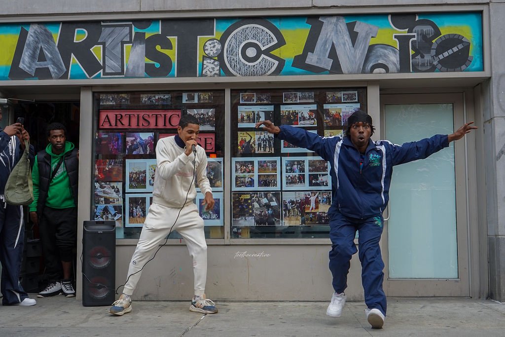 ARNSTAR (MC) & FireFlames (dancer) performing at Shelltoe Systems Opening Reception @ Artistic Noise - Photo by Tee the Creative