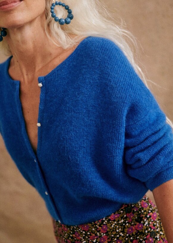 Tiny Acorn Knit Trends 2.jpeg