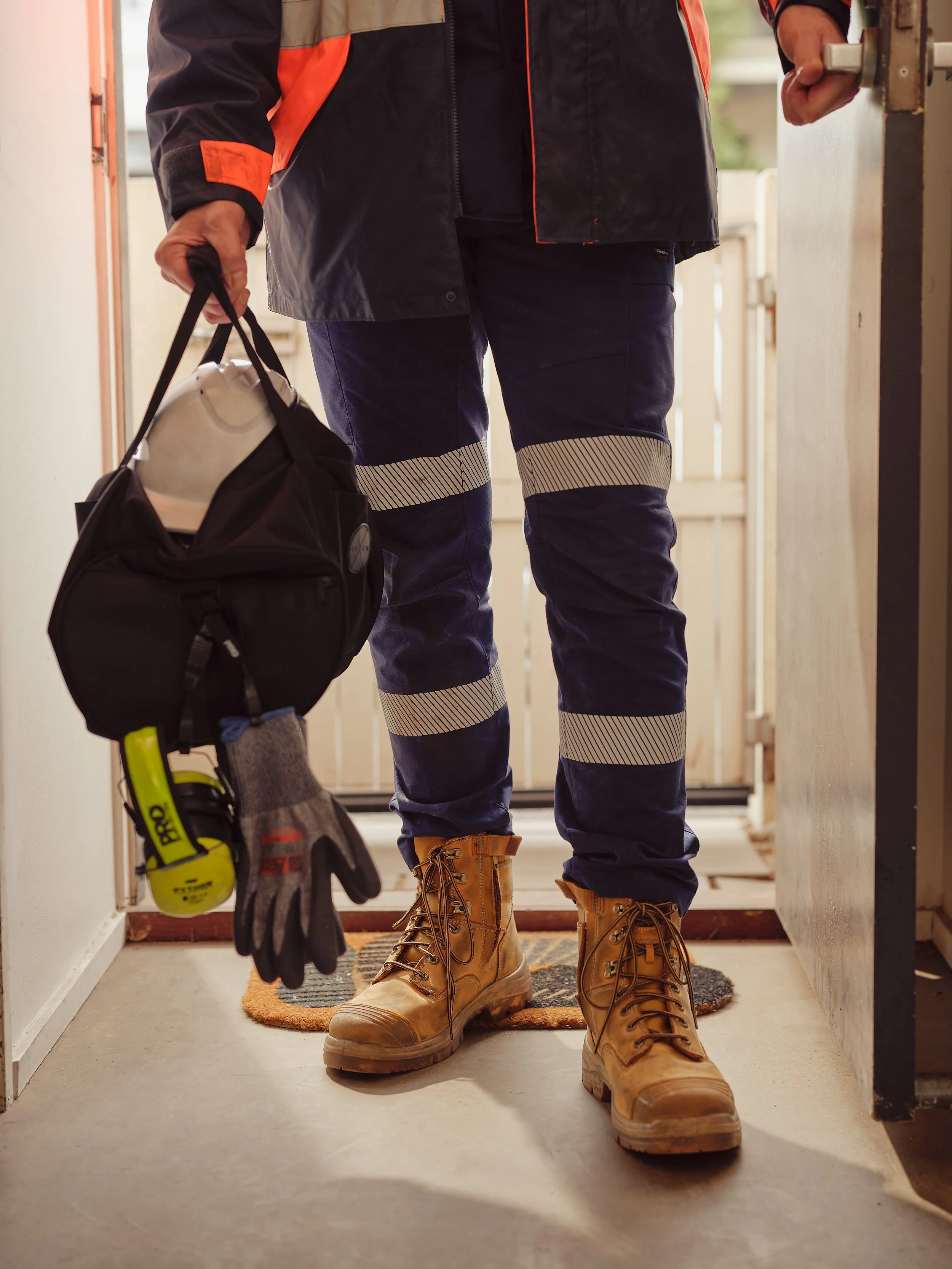 TotallyWorkwear x Rite Visuals_HERO_082025_SimonShiff_0 7.jpg