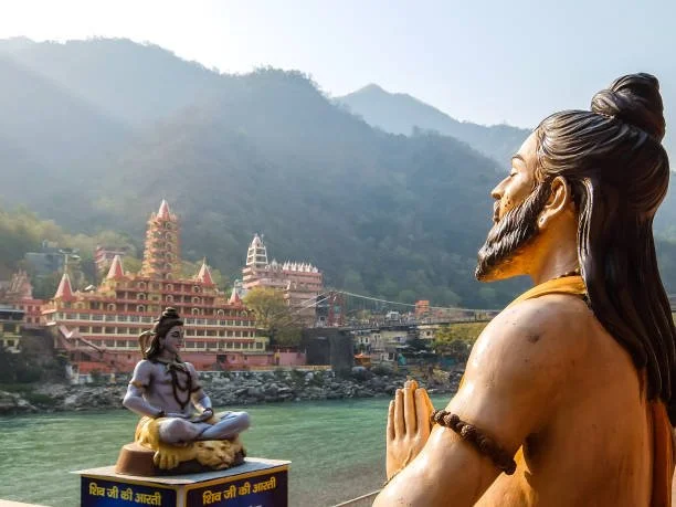 Pristine Ganga river, with Manikoot mountains of Himalayan range in backdrop in Rishikesh is the ideal setting for Yoga. This is every Yogi's dream.