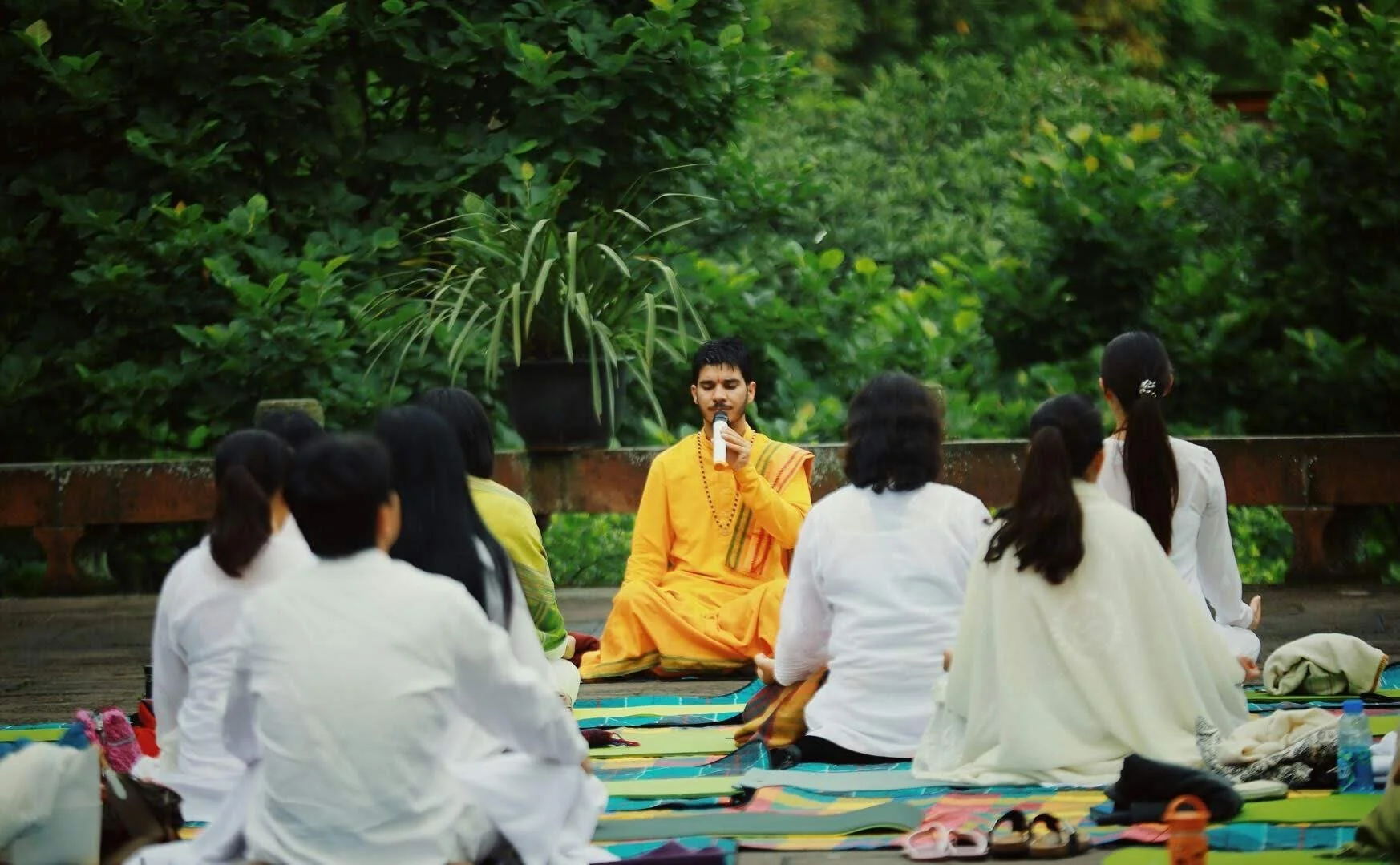 Manohar Prasad is an alumnus of the revered Parmartha Niketan Gulukul of Rishikesh. He is loved for his golden voice and Manstery in Vedic Chants. Join his Mantra Sadhana course in India and Abroad, discover your inner resonance.