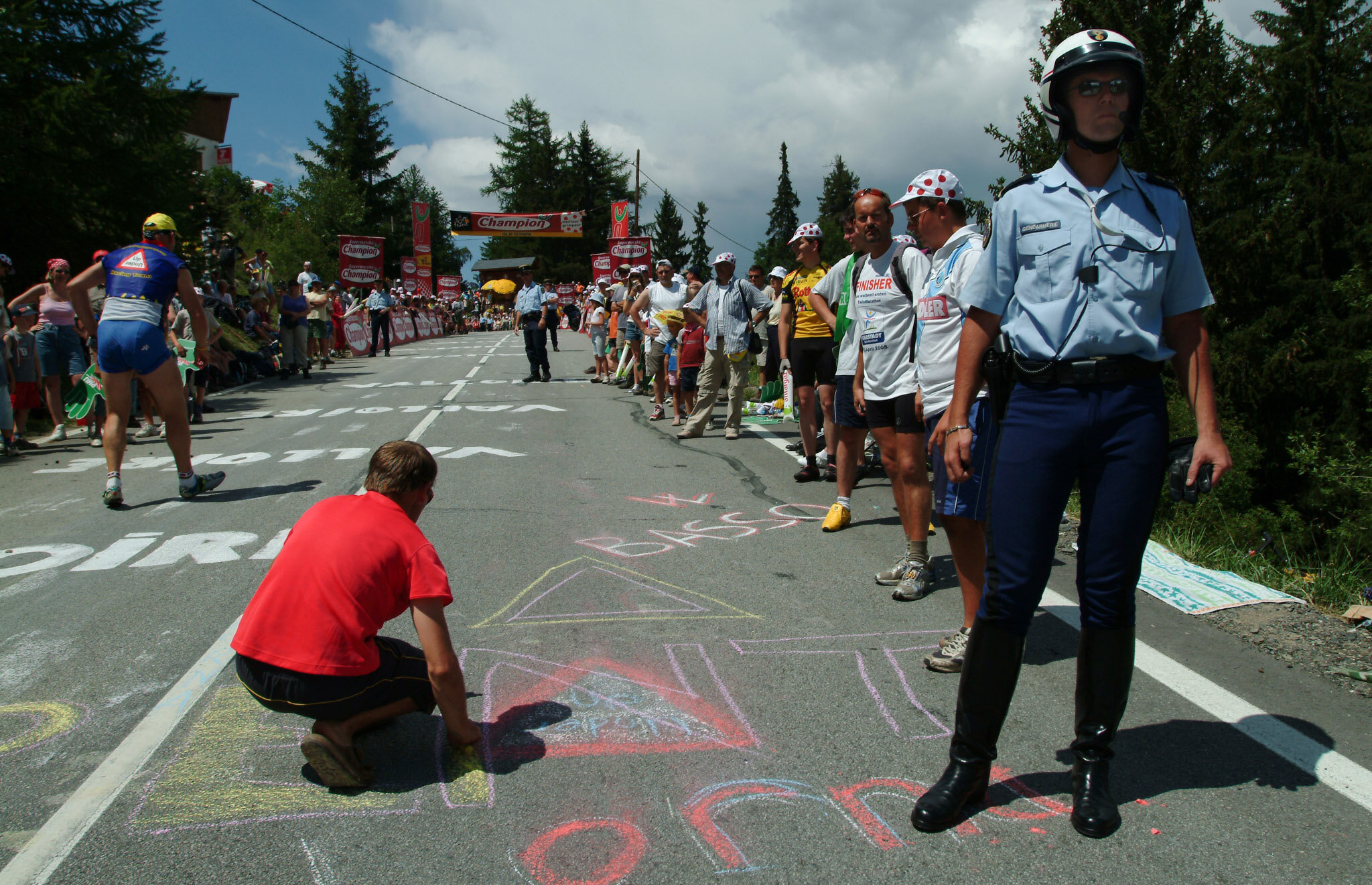    Tour de France, col du Galibier    fans writing on street 