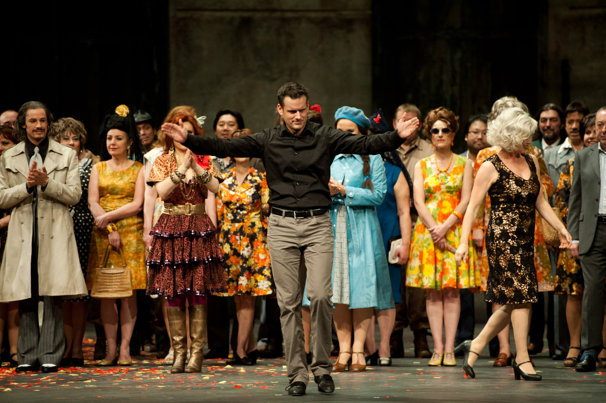    'Carmen' by Georges Bizet, Paris Opera    Philippe Jordan, conducts the Paris opera. 