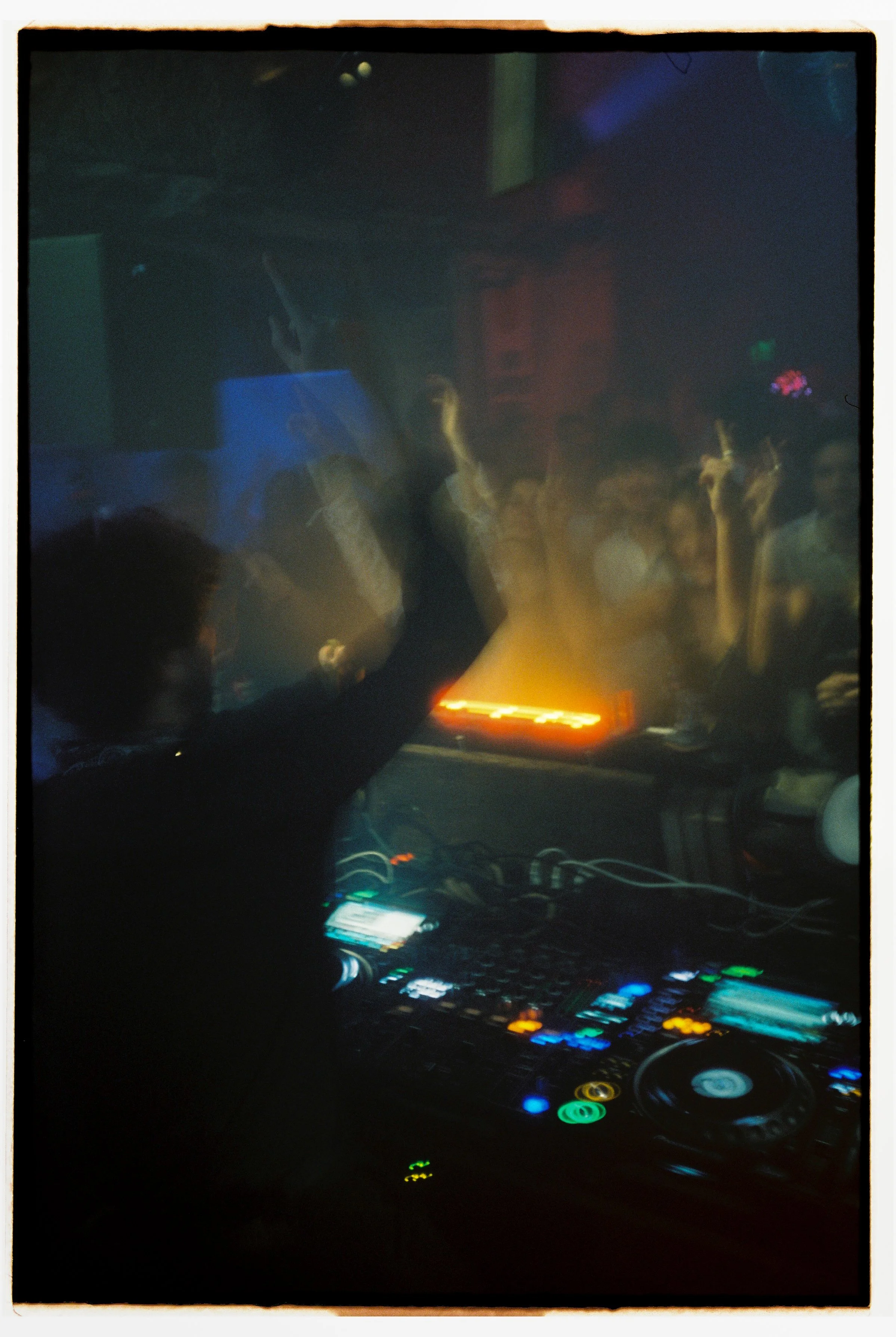NYE 24 - LATE NIGHT (60).jpg