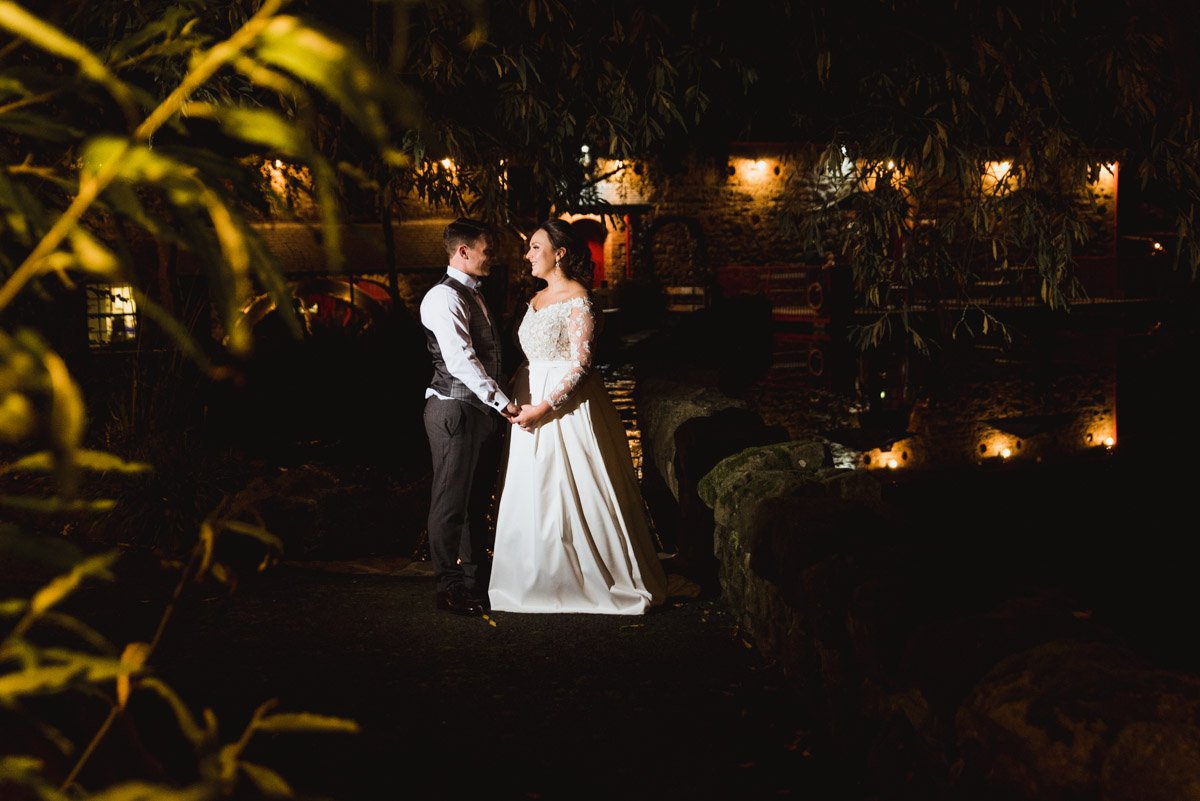  bride and groom night time portraits 