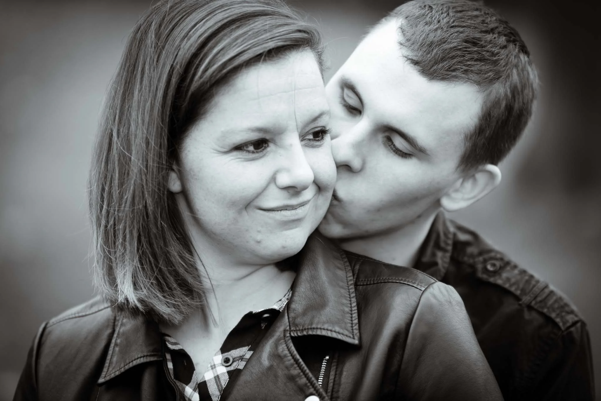 Shaftesbury Park Engagement Photos 