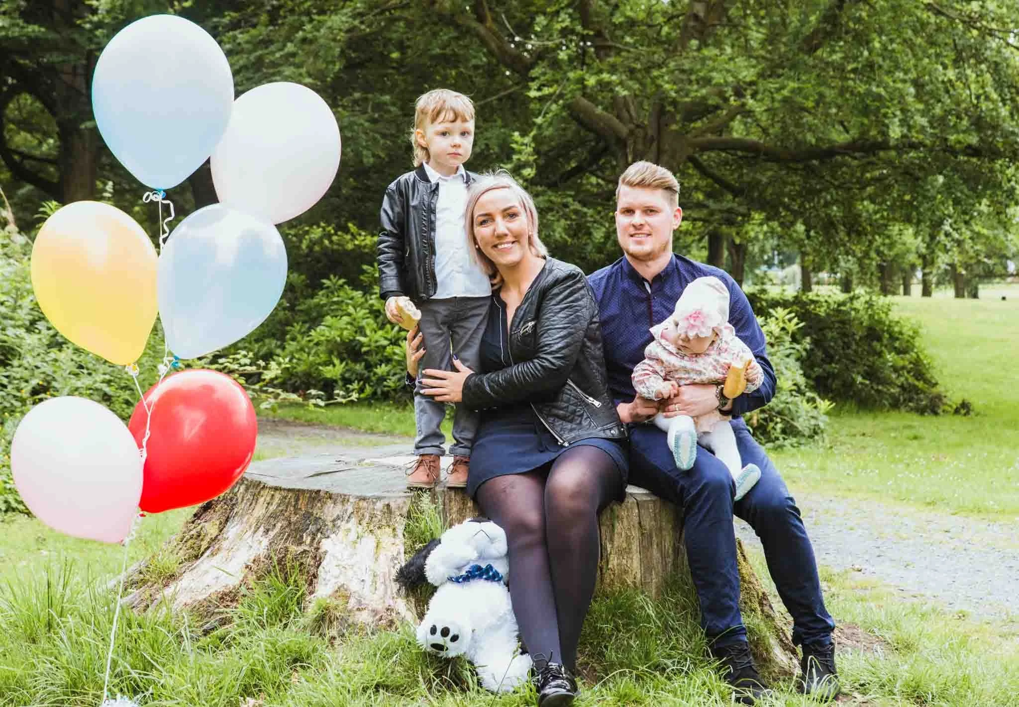 Lurgan Park Family Photos with Props