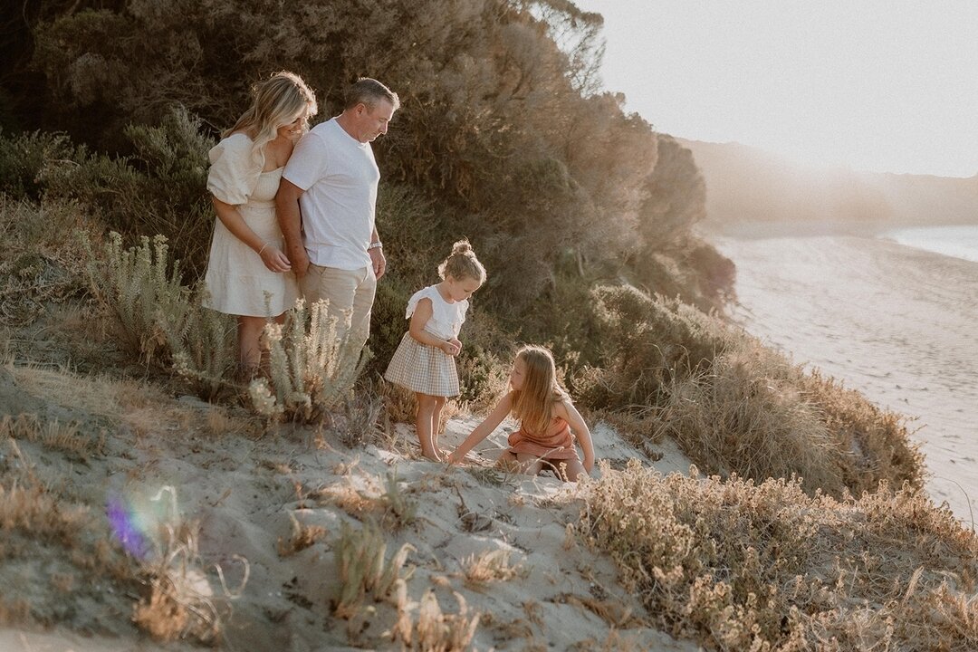 Being a family photographer means witnessing the magic of genuine smiles, shared laughter, and the warmth of family bonds. It's a job filled with heartwarming moments and I always leave on a high, I couldn't ask for a more rewarding job! ⁣
#CarolineM